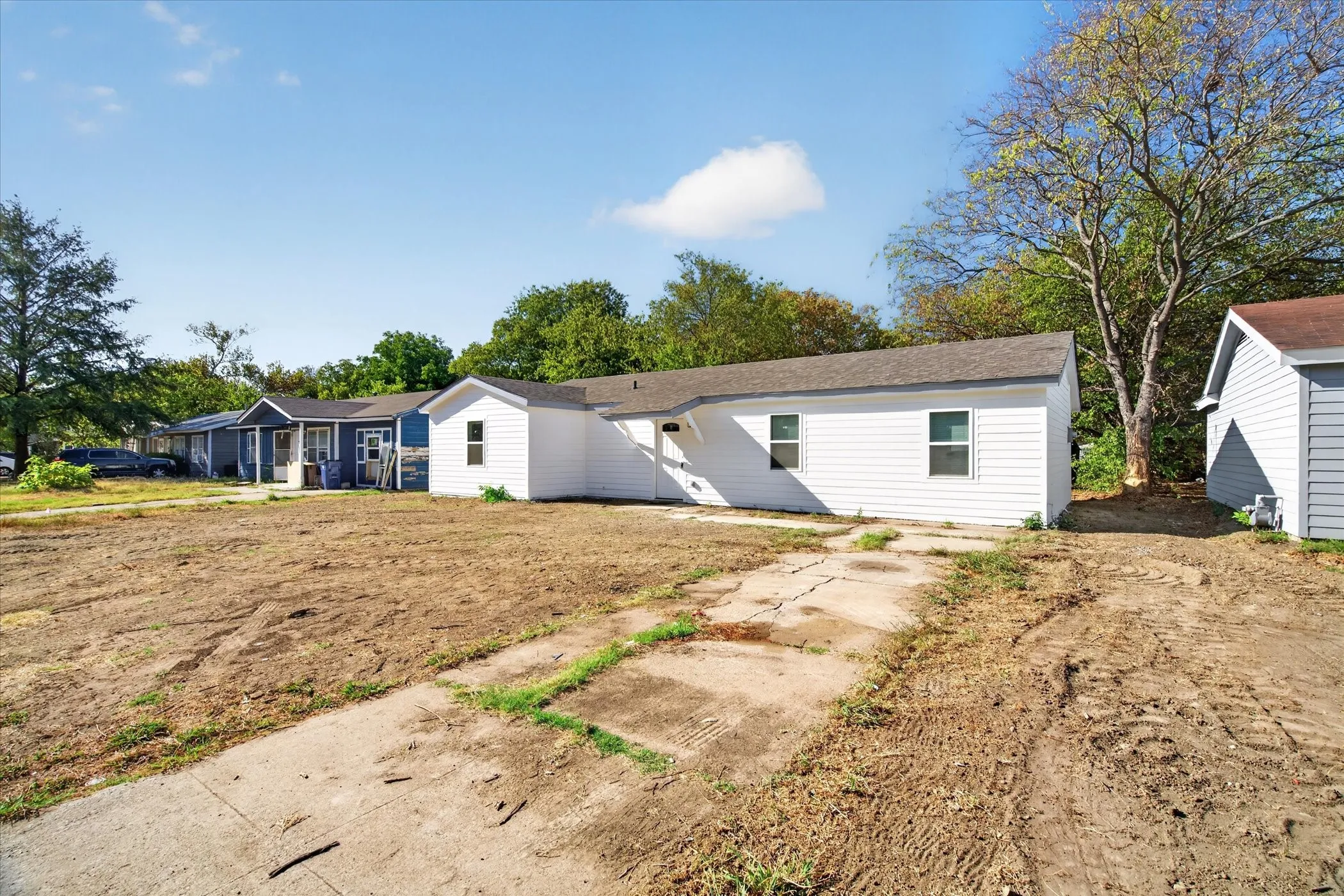 Single Family Residence For Rent in Johnson County , 537 NW King Street, Burleson, Texas 76028, 4 Bedroom, 2 Bathroom, Garage spaces, 1,398 Sqft, built in 1961, mls#21385709, Real Estate Agent in Burleson, Homes For Rent in Johnson county, Homes For Rent in Burleson, Realtor in Burleson Texas, Real Estate Brokerage Independent Realty Texas, Luminita Cordes Realtor