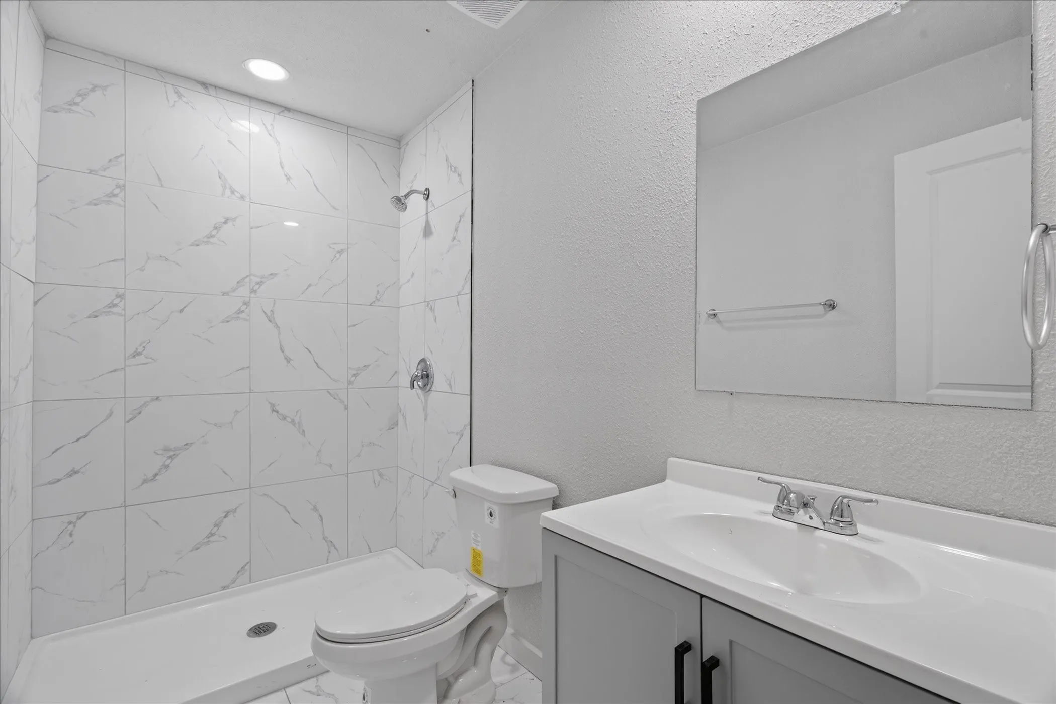 Single Family Residence For Rent in Johnson County , 537 NW King Street, Burleson, Texas 76028, 4 Bedroom, 2 Bathroom, Garage spaces, 1,398 Sqft, built in 1961, mls#21385709, Real Estate Agent in Burleson, Homes For Rent in Johnson county, Homes For Rent in Burleson, Realtor in Burleson Texas, Real Estate Brokerage Independent Realty Texas, Luminita Cordes Realtor