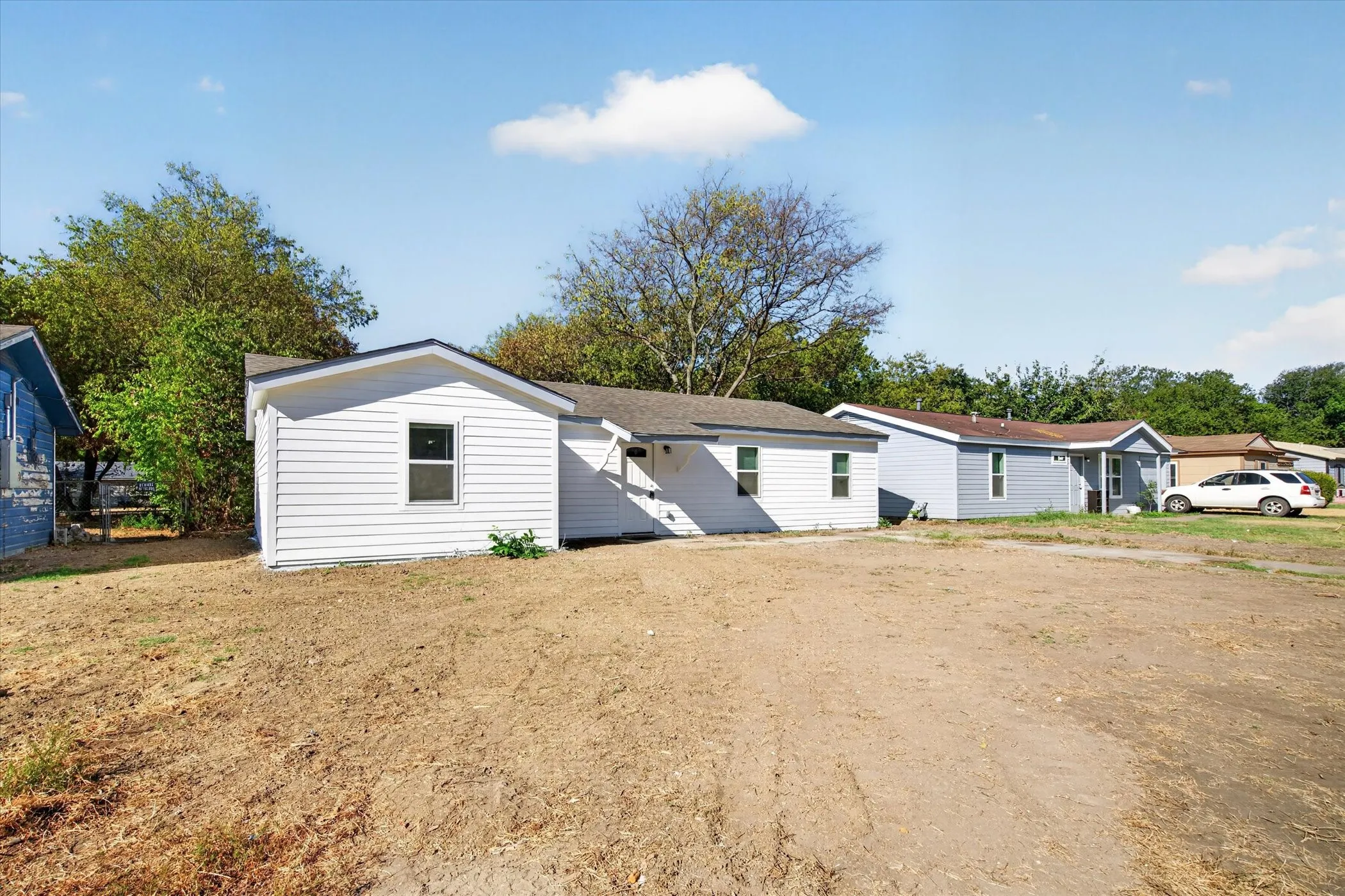 Single Family Residence For Rent in Johnson County , 537 NW King Street, Burleson, Texas 76028, 4 Bedroom, 2 Bathroom, Garage spaces, 1,398 Sqft, built in 1961, mls#21385709, Real Estate Agent in Burleson, Homes For Rent in Johnson county, Homes For Rent in Burleson, Realtor in Burleson Texas, Real Estate Brokerage Independent Realty Texas, Luminita Cordes Realtor