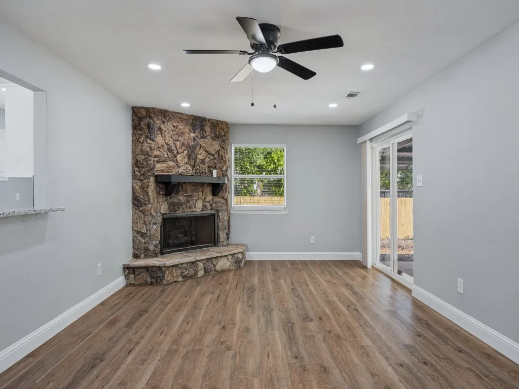 Single Family Residence For Sale in Dallas County , 1805 Bardfield Avenue, Garland, Texas 75041, 3 Bedroom, 2 Bathroom, 2 Garage spaces, 1,530 Sqft, built in 1965, mls#21383034, Real Estate Agent in Garland, Homes For Sale in Dallas county, Homes For Sale in Garland, Realtor in Garland Texas, Real Estate Brokerage Independent Realty Texas, Luminita Cordes Realtor