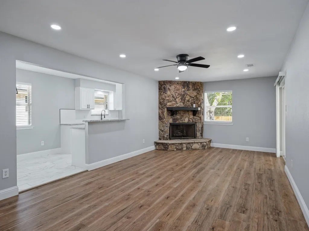 Single Family Residence For Sale in Dallas County , 1805 Bardfield Avenue, Garland, Texas 75041, 3 Bedroom, 2 Bathroom, 2 Garage spaces, 1,530 Sqft, built in 1965, mls#21383034, Real Estate Agent in Garland, Homes For Sale in Dallas county, Homes For Sale in Garland, Realtor in Garland Texas, Real Estate Brokerage Independent Realty Texas, Luminita Cordes Realtor