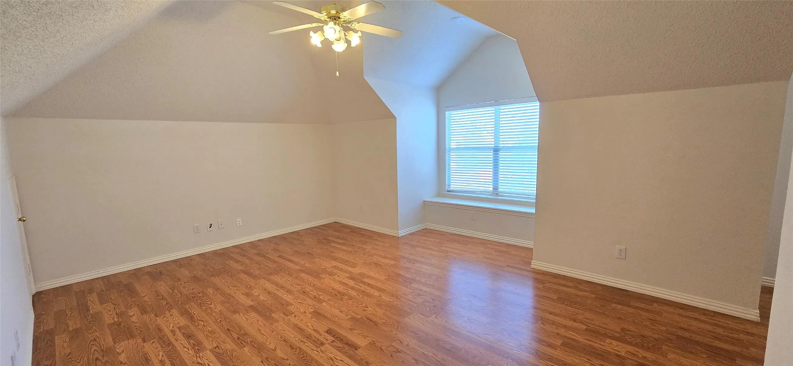 Single Family Residence For Rent in Collin County , 3509 Dripping Springs Drive, Plano, Texas 75025, 4 Bedroom, 3 Bathroom, 2 Garage spaces, 3,072 Sqft, built in 2000, mls#21385296, Real Estate Agent in Plano, Homes For Rent in Collin county, Homes For Rent in Plano, Realtor in Plano Texas, Real Estate Brokerage Independent Realty Texas, Luminita Cordes Realtor