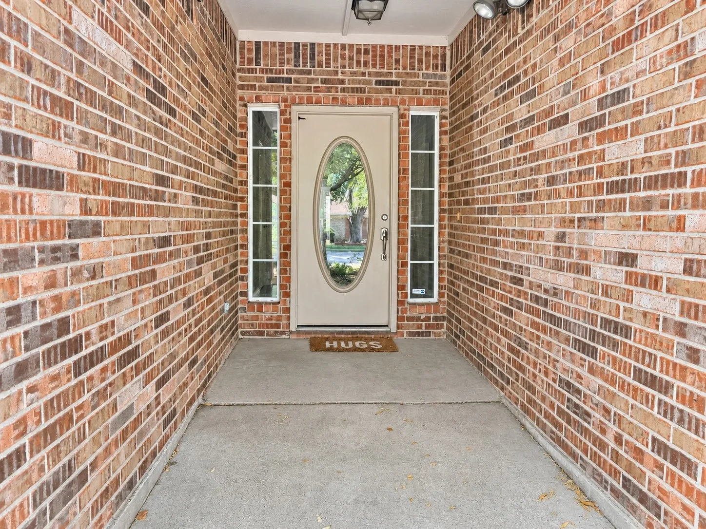 Single Family Residence For Sale in Tarrant County , 6549 Blue Grass Drive, Watauga, Texas 76148, 3 Bedroom, 2 Bathroom, 2 Garage spaces, 1,753 Sqft, built in 2007, mls#21381112, Real Estate Agent in Watauga, Homes For Sale in Tarrant county, Homes For Sale in Watauga, Realtor in Watauga Texas, Real Estate Brokerage Independent Realty Texas, Luminita Cordes Realtor