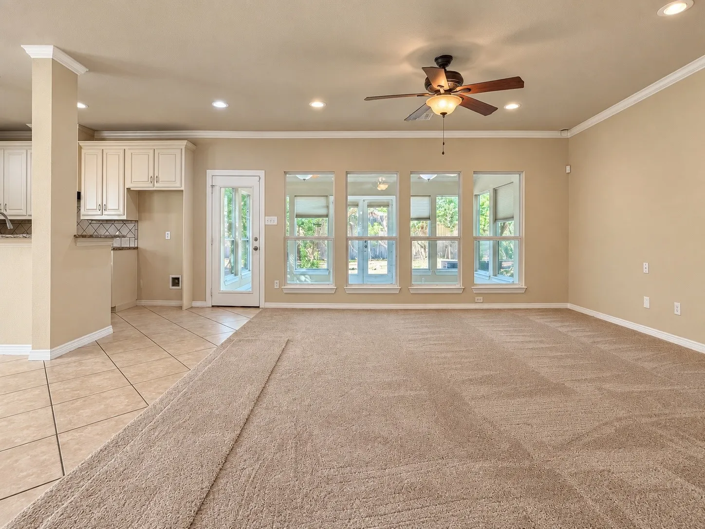 Single Family Residence For Sale in Tarrant County , 6549 Blue Grass Drive, Watauga, Texas 76148, 3 Bedroom, 2 Bathroom, 2 Garage spaces, 1,753 Sqft, built in 2007, mls#21381112, Real Estate Agent in Watauga, Homes For Sale in Tarrant county, Homes For Sale in Watauga, Realtor in Watauga Texas, Real Estate Brokerage Independent Realty Texas, Luminita Cordes Realtor