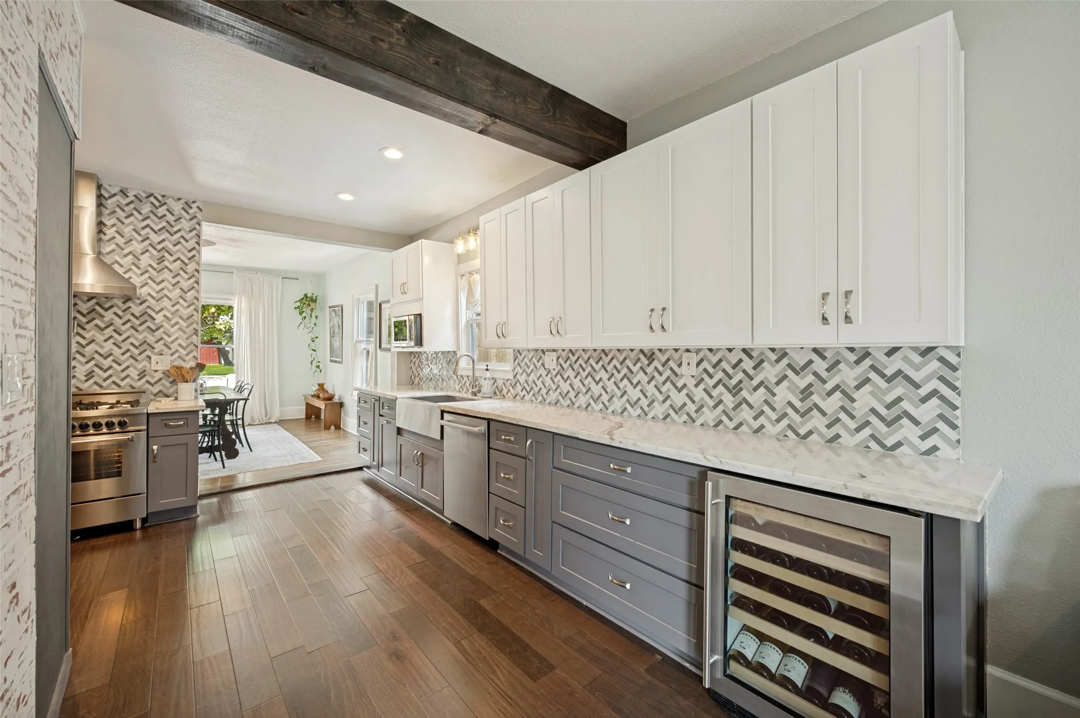 Single Family Residence For Sale in Dallas County , 5602 Reiger Avenue, Dallas, Texas 75214, 4 Bedroom, 3 Bathroom, Garage spaces, 2,238 Sqft, built in 1927, mls#21385724, Real Estate Agent in Dallas, Homes For Sale in Dallas county, Homes For Sale in Dallas, Realtor in Dallas Texas, Real Estate Brokerage Independent Realty Texas, Luminita Cordes Realtor