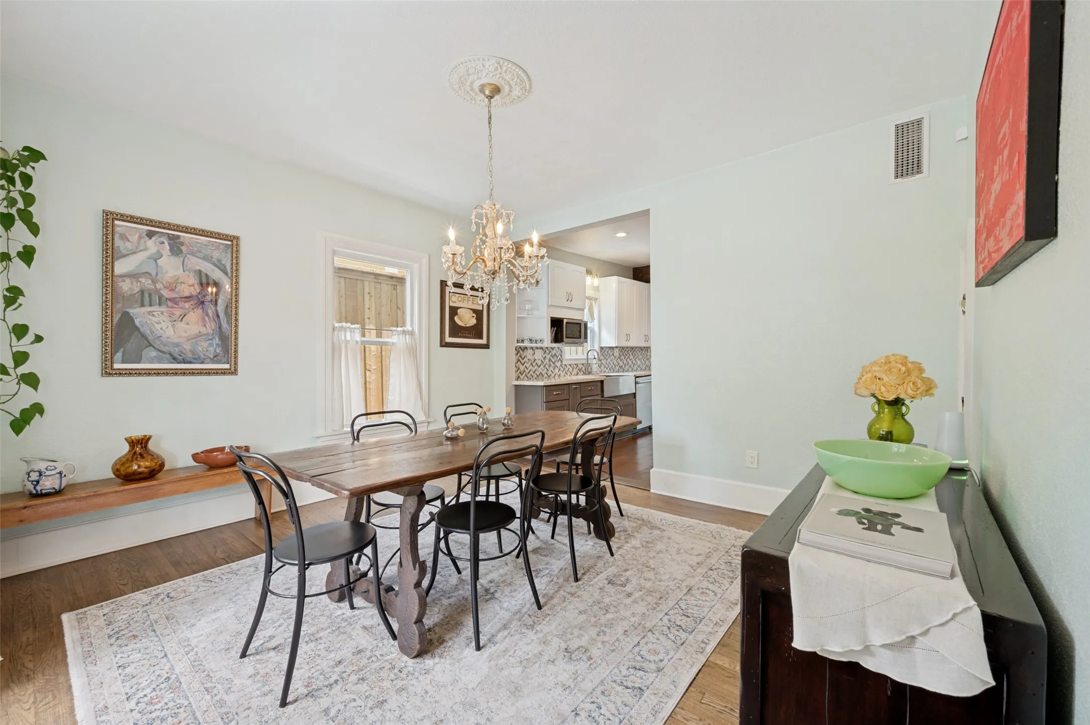 Single Family Residence For Sale in Dallas County , 5602 Reiger Avenue, Dallas, Texas 75214, 4 Bedroom, 3 Bathroom, Garage spaces, 2,238 Sqft, built in 1927, mls#21385724, Real Estate Agent in Dallas, Homes For Sale in Dallas county, Homes For Sale in Dallas, Realtor in Dallas Texas, Real Estate Brokerage Independent Realty Texas, Luminita Cordes Realtor