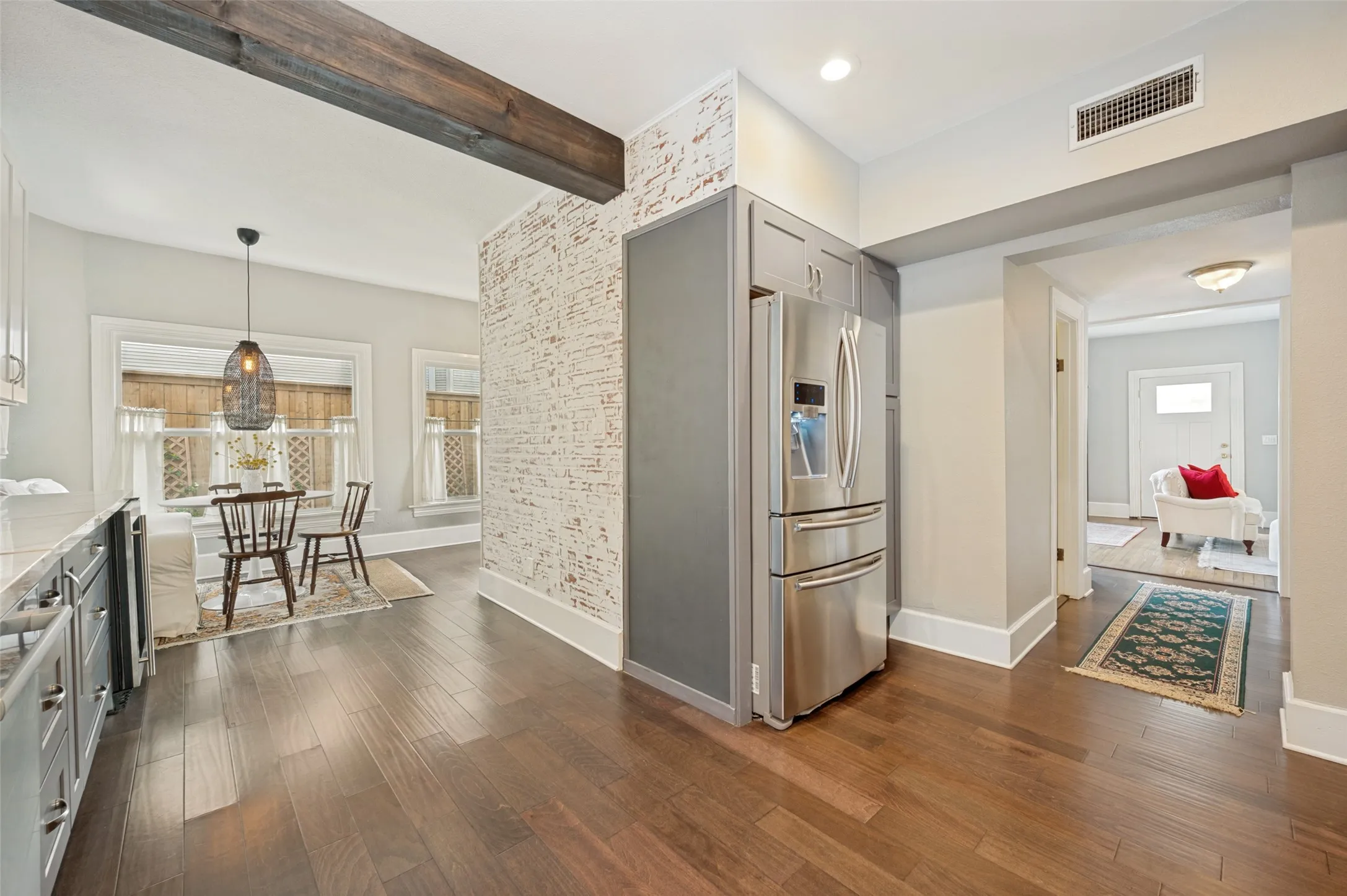 Single Family Residence For Sale in Dallas County , 5602 Reiger Avenue, Dallas, Texas 75214, 4 Bedroom, 3 Bathroom, Garage spaces, 2,238 Sqft, built in 1927, mls#21385724, Real Estate Agent in Dallas, Homes For Sale in Dallas county, Homes For Sale in Dallas, Realtor in Dallas Texas, Real Estate Brokerage Independent Realty Texas, Luminita Cordes Realtor