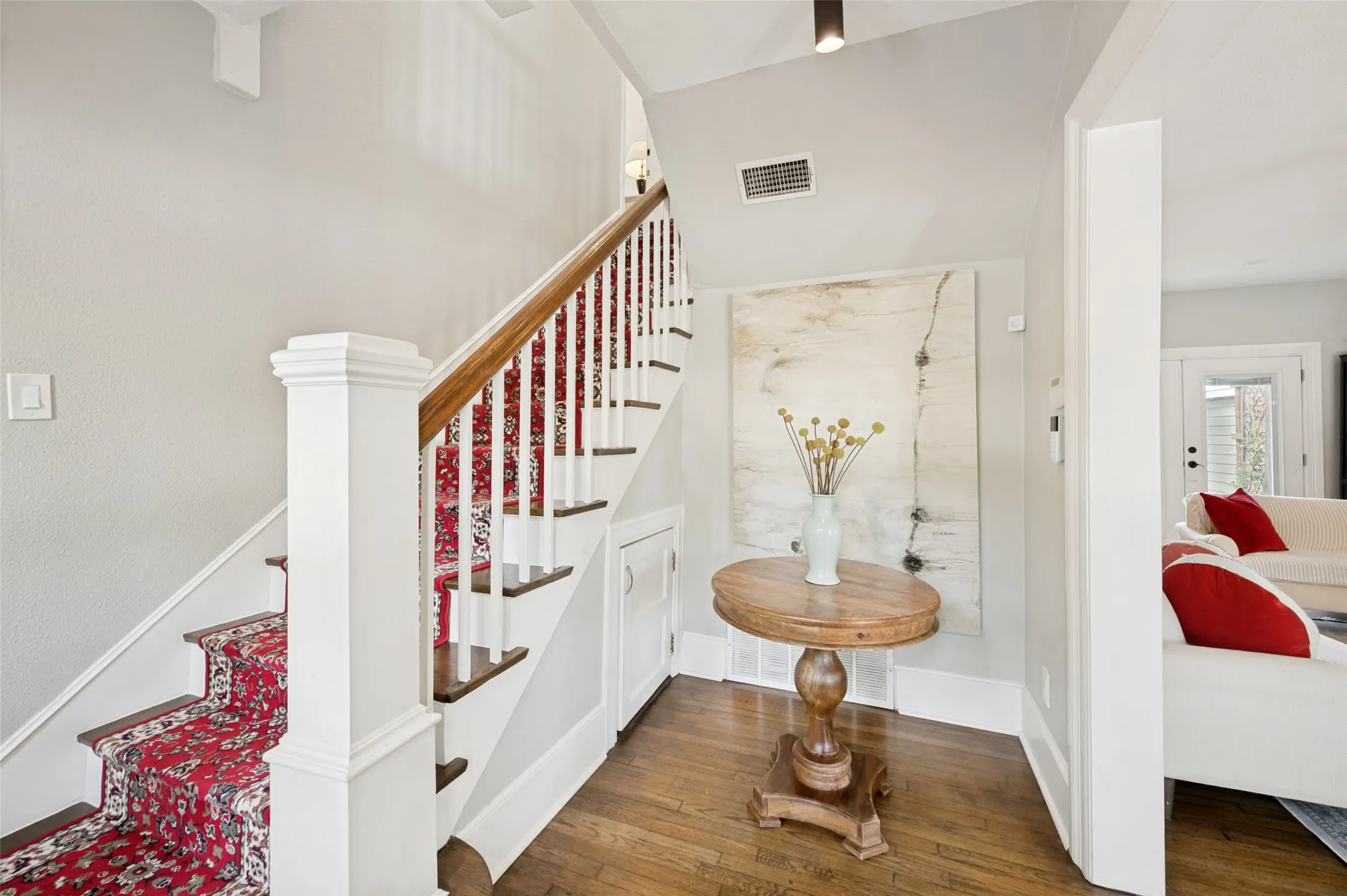 Single Family Residence For Sale in Dallas County , 5602 Reiger Avenue, Dallas, Texas 75214, 4 Bedroom, 3 Bathroom, Garage spaces, 2,238 Sqft, built in 1927, mls#21385724, Real Estate Agent in Dallas, Homes For Sale in Dallas county, Homes For Sale in Dallas, Realtor in Dallas Texas, Real Estate Brokerage Independent Realty Texas, Luminita Cordes Realtor
