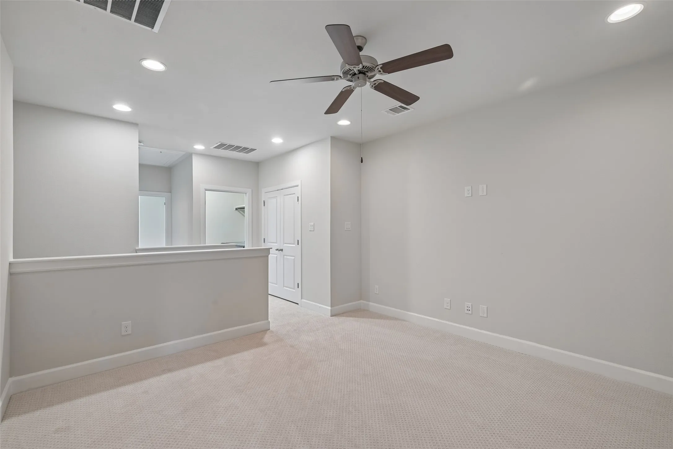 bonus room upstairs w/walls on 3 sides