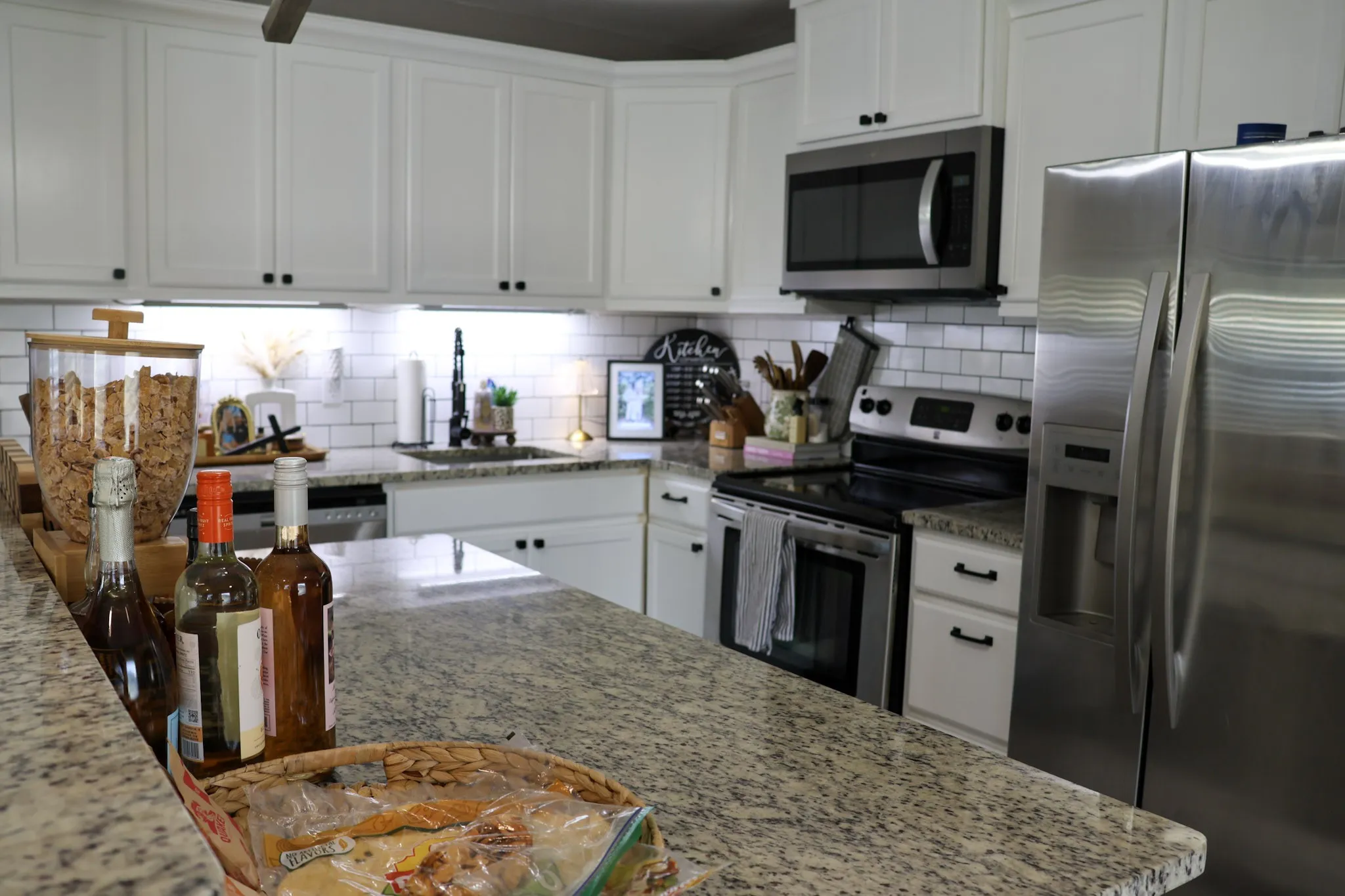Single Family Residence For Sale in Henderson County , 47 Starview Drive, Star Harbor, Texas 75148, 3 Bedroom, 2 Bathroom, Garage spaces, 1,446 Sqft, built in 1977, mls#21367438, Real Estate Agent in Star Harbor, Homes For Sale in Henderson county, Homes For Sale in Star Harbor, Realtor in Star Harbor Texas, Real Estate Brokerage Independent Realty Texas, Luminita Cordes Realtor