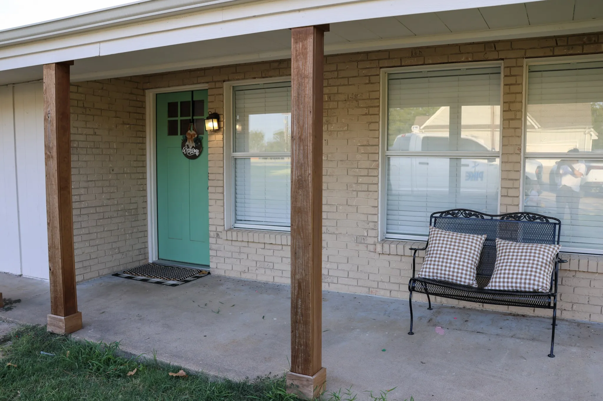 Single Family Residence For Sale in Henderson County , 47 Starview Drive, Star Harbor, Texas 75148, 3 Bedroom, 2 Bathroom, Garage spaces, 1,446 Sqft, built in 1977, mls#21367438, Real Estate Agent in Star Harbor, Homes For Sale in Henderson county, Homes For Sale in Star Harbor, Realtor in Star Harbor Texas, Real Estate Brokerage Independent Realty Texas, Luminita Cordes Realtor