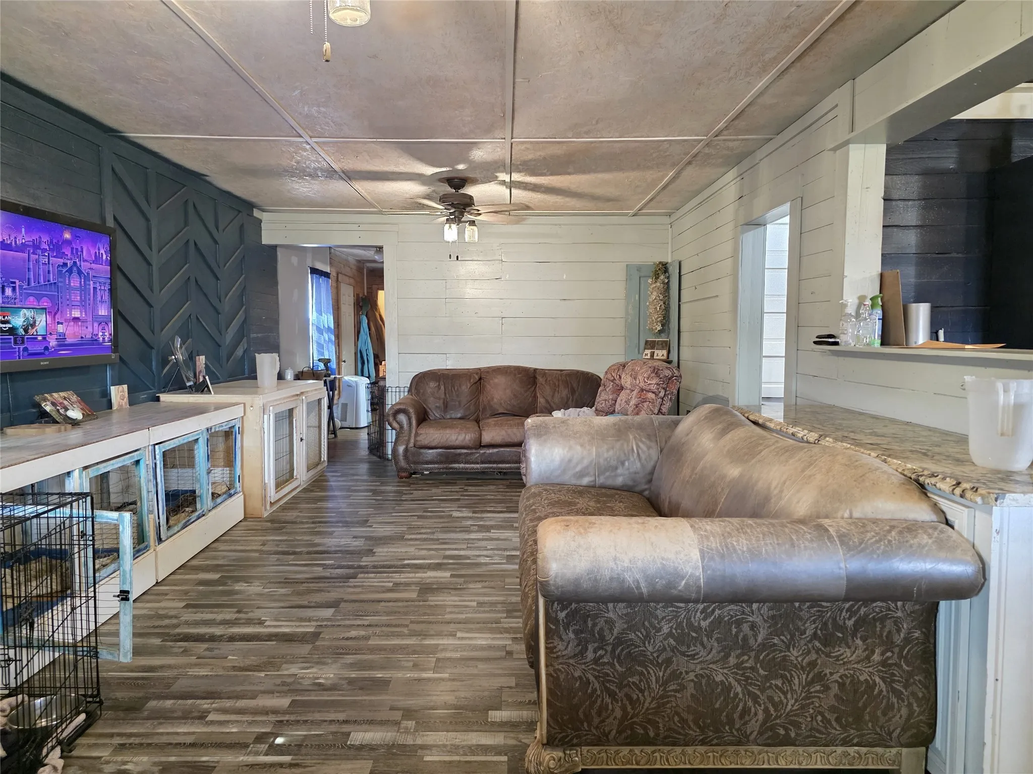 Farm For Sale in Brown County , 4451 Fm 585, Bangs, Texas 76823, 3 Bedroom, 2 Bathroom, Garage spaces, 1,624 Sqft, built in 0, mls#21385738, Real Estate Agent in Bangs, Homes For Sale in Brown county, Homes For Sale in Bangs, Realtor in Bangs Texas, Real Estate Brokerage Independent Realty Texas, Luminita Cordes Realtor