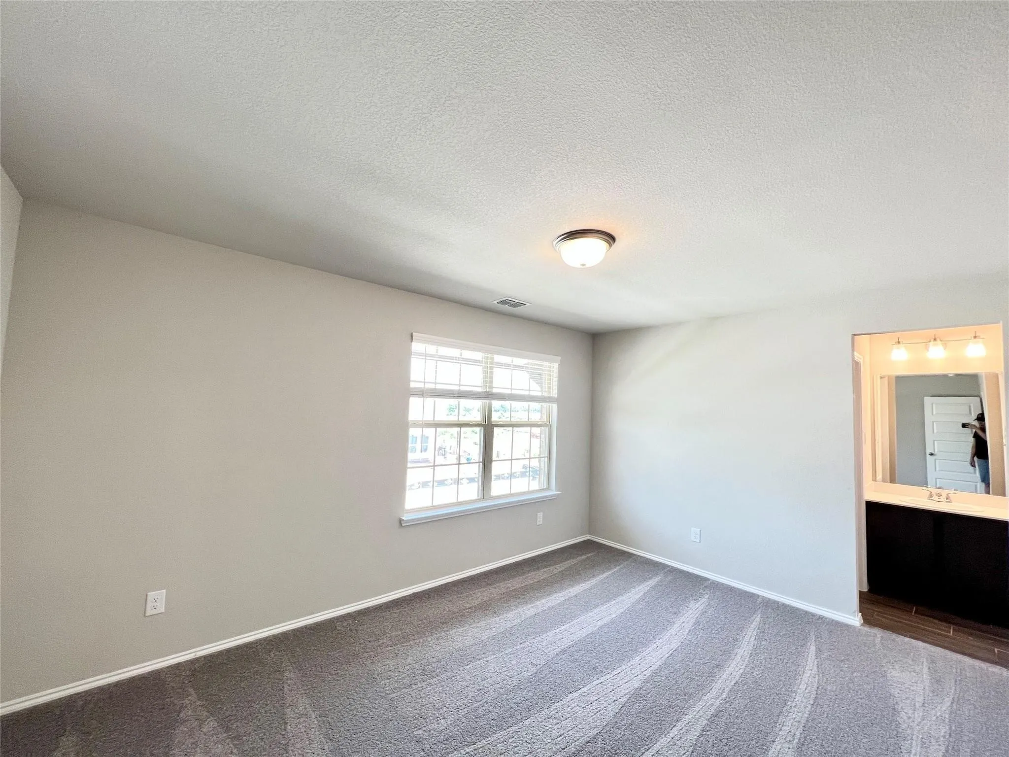 Single Family Residence For Rent in Grayson County , 1300 El Sol Boulevard, Sherman, Texas 75090, 4 Bedroom, 4 Bathroom, 2 Garage spaces, 3,048 Sqft, built in 2023, mls#21385741, Real Estate Agent in Sherman, Homes For Rent in Grayson county, Homes For Rent in Sherman, Realtor in Sherman Texas, Real Estate Brokerage Independent Realty Texas, Luminita Cordes Realtor
