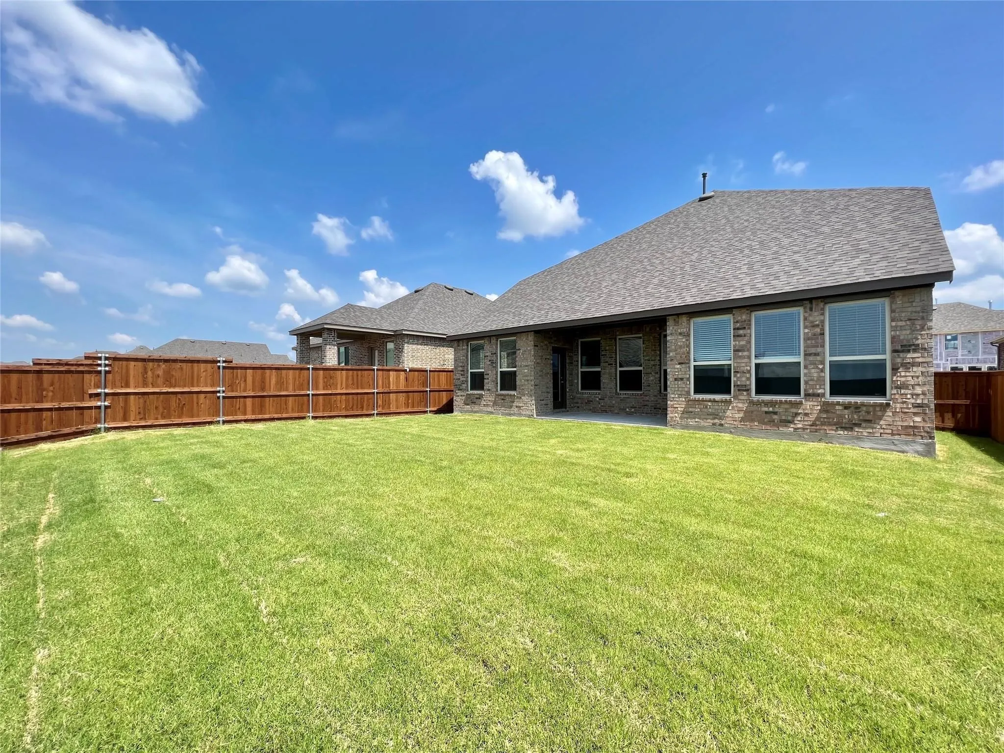 Single Family Residence For Rent in Grayson County , 1300 El Sol Boulevard, Sherman, Texas 75090, 4 Bedroom, 4 Bathroom, 2 Garage spaces, 3,048 Sqft, built in 2023, mls#21385741, Real Estate Agent in Sherman, Homes For Rent in Grayson county, Homes For Rent in Sherman, Realtor in Sherman Texas, Real Estate Brokerage Independent Realty Texas, Luminita Cordes Realtor