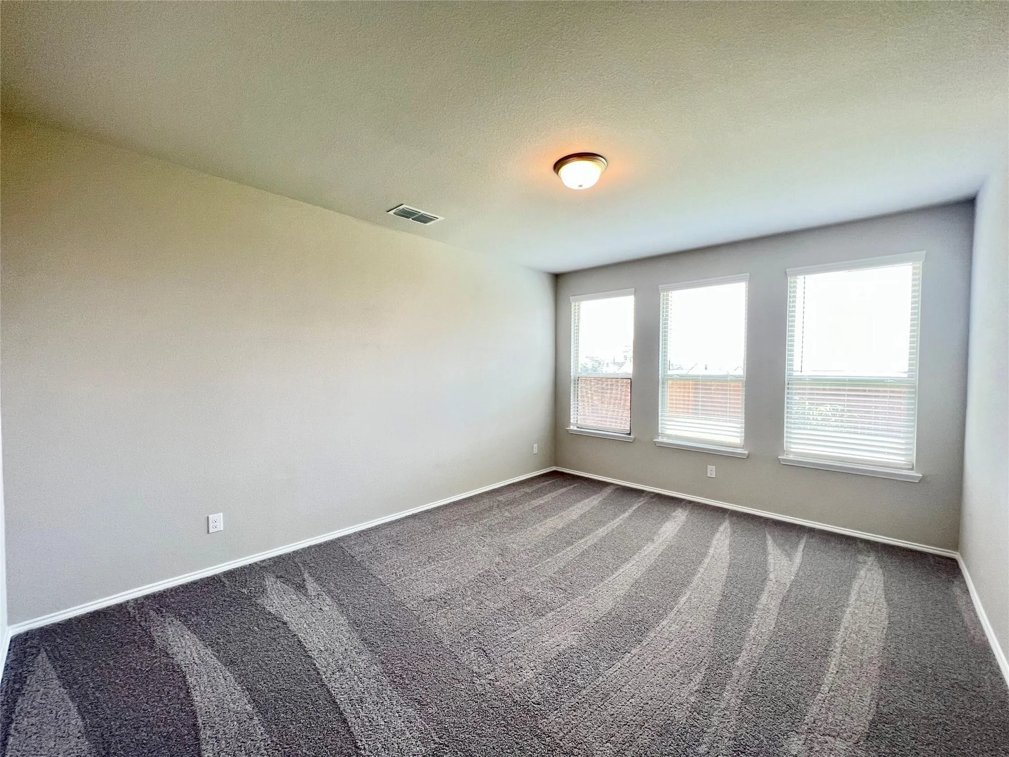 Single Family Residence For Rent in Grayson County , 1300 El Sol Boulevard, Sherman, Texas 75090, 4 Bedroom, 4 Bathroom, 2 Garage spaces, 3,048 Sqft, built in 2023, mls#21385741, Real Estate Agent in Sherman, Homes For Rent in Grayson county, Homes For Rent in Sherman, Realtor in Sherman Texas, Real Estate Brokerage Independent Realty Texas, Luminita Cordes Realtor