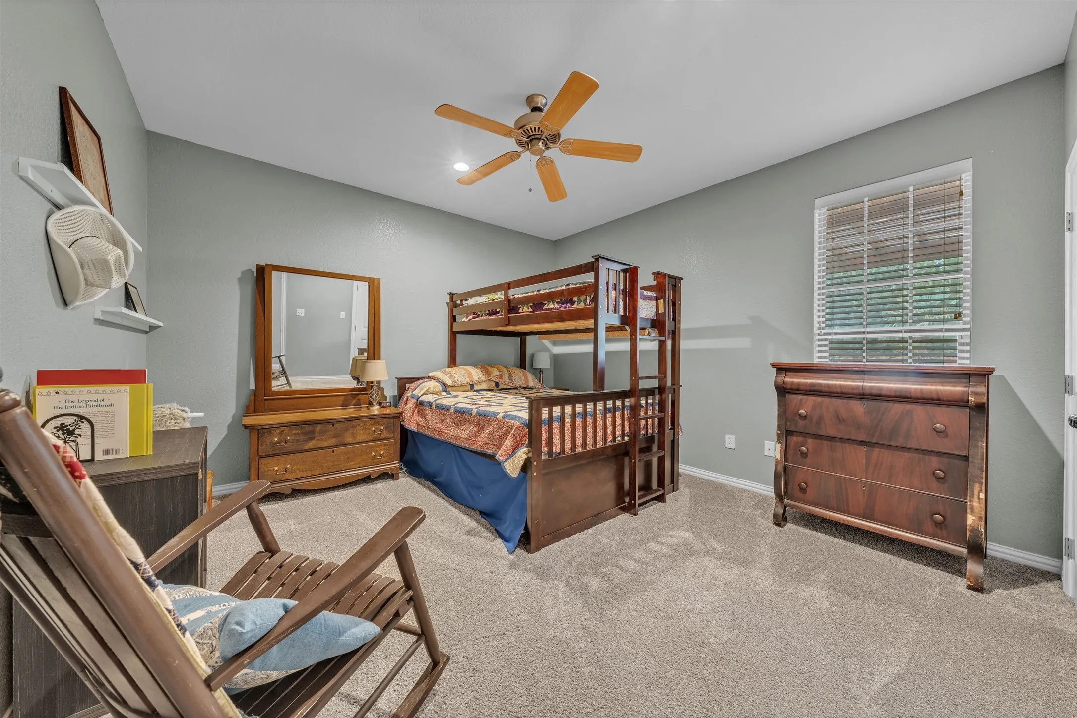 Single Family Residence For Sale in Hood County , 2116 Wood Duck Lane, Granbury, Texas 76049, 3 Bedroom, 3 Bathroom, 2 Garage spaces, 2,469 Sqft, built in 2006, mls#21385238, Real Estate Agent in Granbury, Homes For Sale in Hood county, Homes For Sale in Granbury, Realtor in Granbury Texas, Real Estate Brokerage Independent Realty Texas, Luminita Cordes Realtor