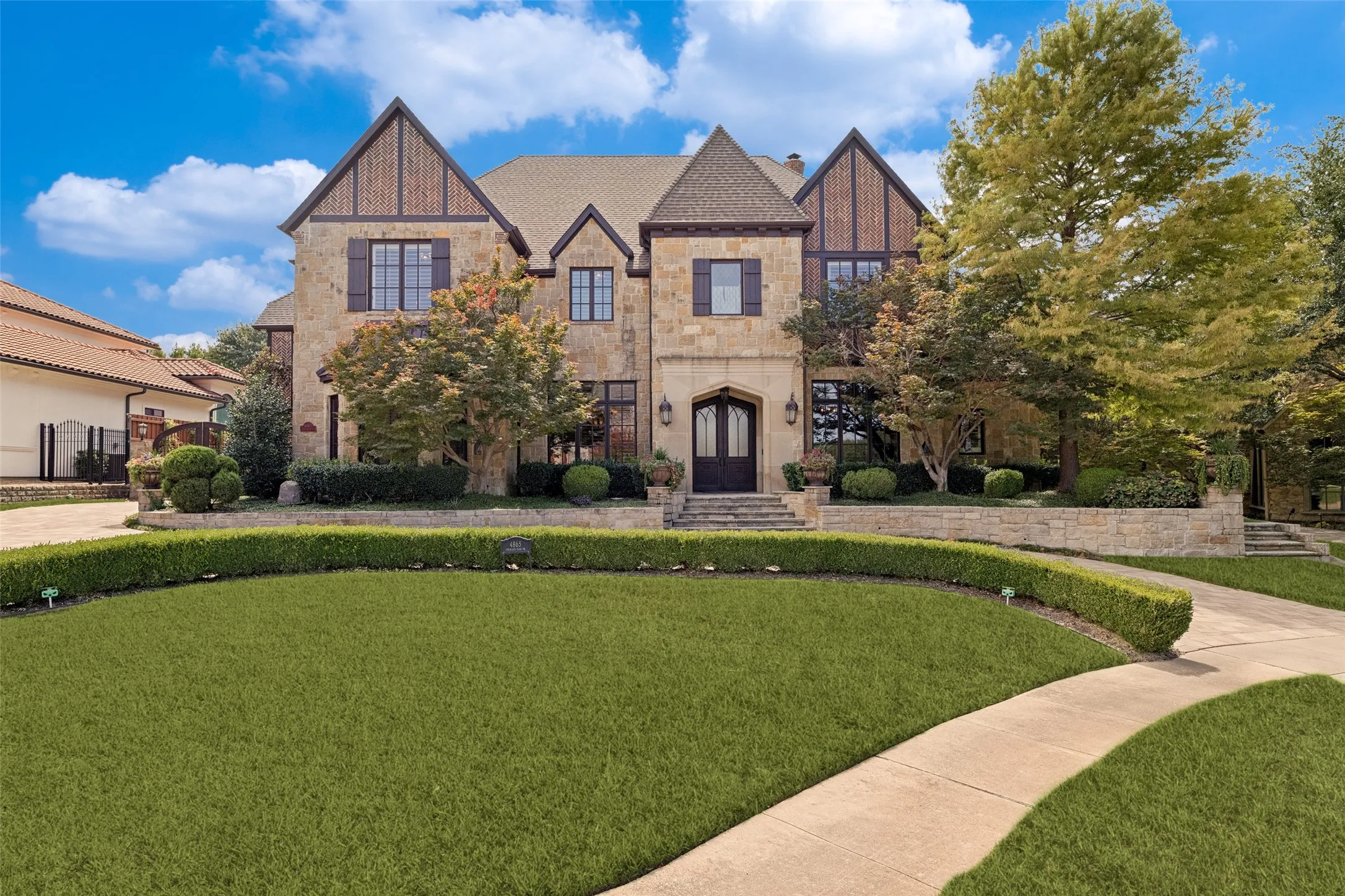 Single Family Residence For Sale in Collin County , 4865 Orchard Park Drive, Frisco, Texas 75034, 6 Bedroom, 8 Bathroom, 4 Garage spaces, 7,402 Sqft, built in 2004, mls#21380248, Real Estate Agent in Frisco, Homes For Sale in Collin county, Homes For Sale in Frisco, Realtor in Frisco Texas, Real Estate Brokerage Independent Realty Texas, Luminita Cordes Realtor