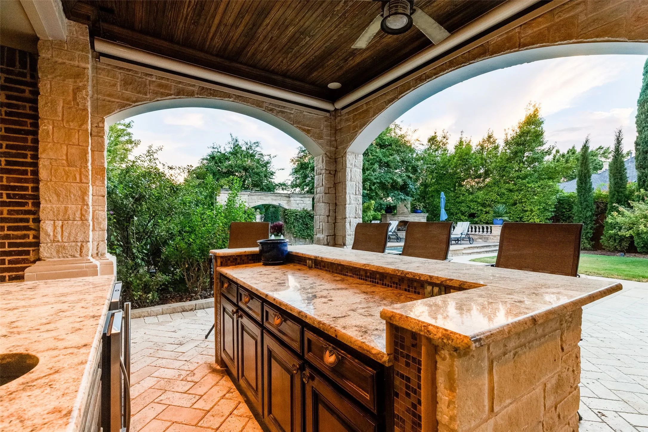 Single Family Residence For Sale in Collin County , 4865 Orchard Park Drive, Frisco, Texas 75034, 6 Bedroom, 8 Bathroom, 4 Garage spaces, 7,402 Sqft, built in 2004, mls#21380248, Real Estate Agent in Frisco, Homes For Sale in Collin county, Homes For Sale in Frisco, Realtor in Frisco Texas, Real Estate Brokerage Independent Realty Texas, Luminita Cordes Realtor