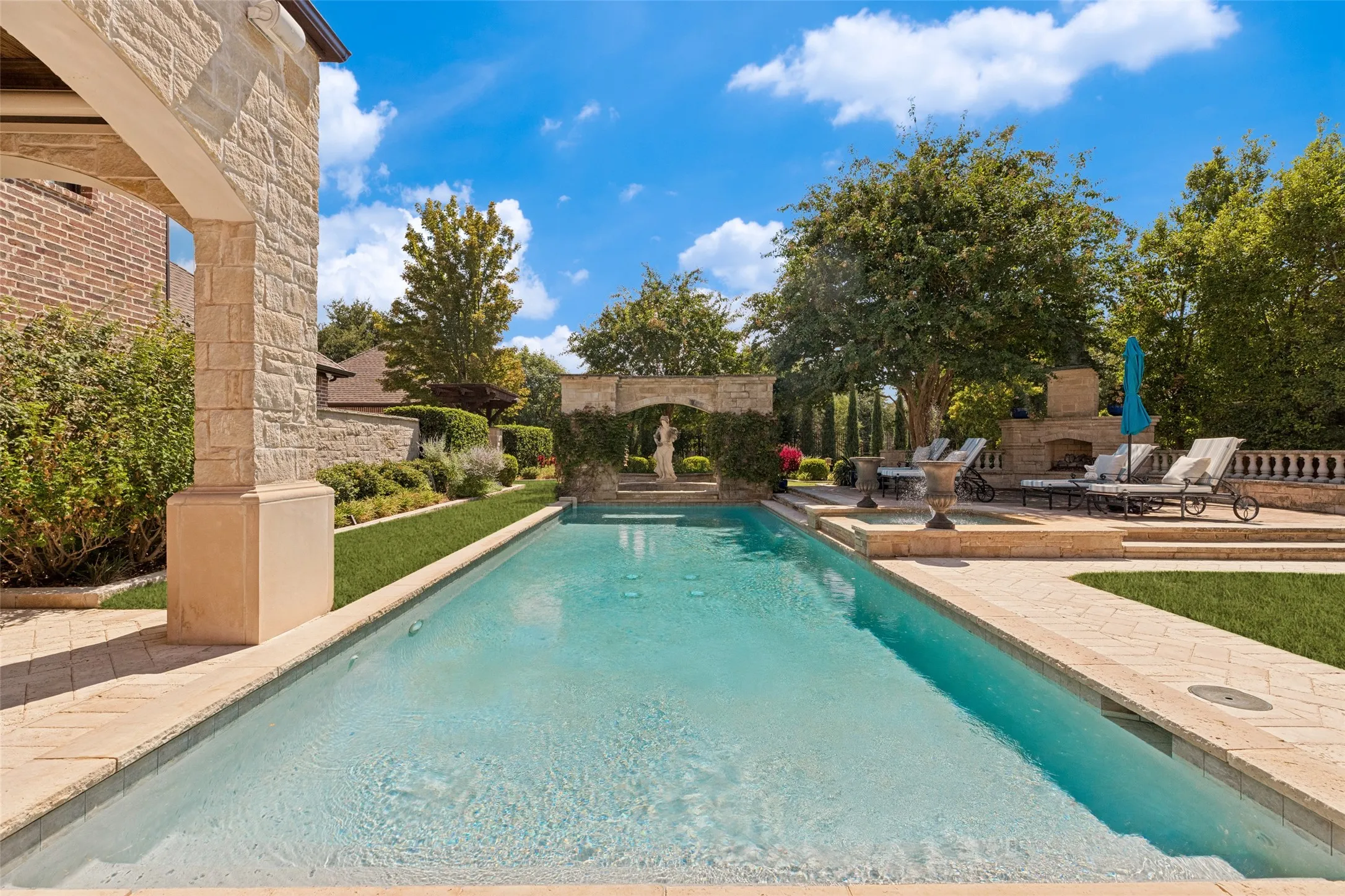 Single Family Residence For Sale in Collin County , 4865 Orchard Park Drive, Frisco, Texas 75034, 6 Bedroom, 8 Bathroom, 4 Garage spaces, 7,402 Sqft, built in 2004, mls#21380248, Real Estate Agent in Frisco, Homes For Sale in Collin county, Homes For Sale in Frisco, Realtor in Frisco Texas, Real Estate Brokerage Independent Realty Texas, Luminita Cordes Realtor