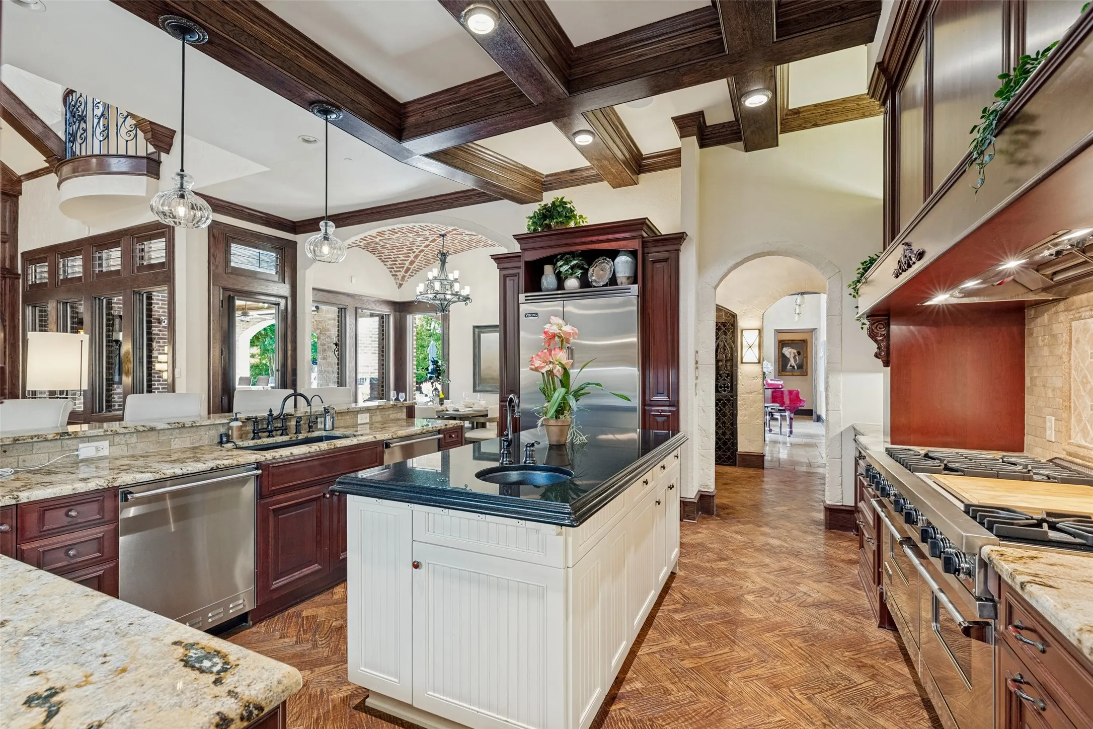 Single Family Residence For Sale in Collin County , 4865 Orchard Park Drive, Frisco, Texas 75034, 6 Bedroom, 8 Bathroom, 4 Garage spaces, 7,402 Sqft, built in 2004, mls#21380248, Real Estate Agent in Frisco, Homes For Sale in Collin county, Homes For Sale in Frisco, Realtor in Frisco Texas, Real Estate Brokerage Independent Realty Texas, Luminita Cordes Realtor