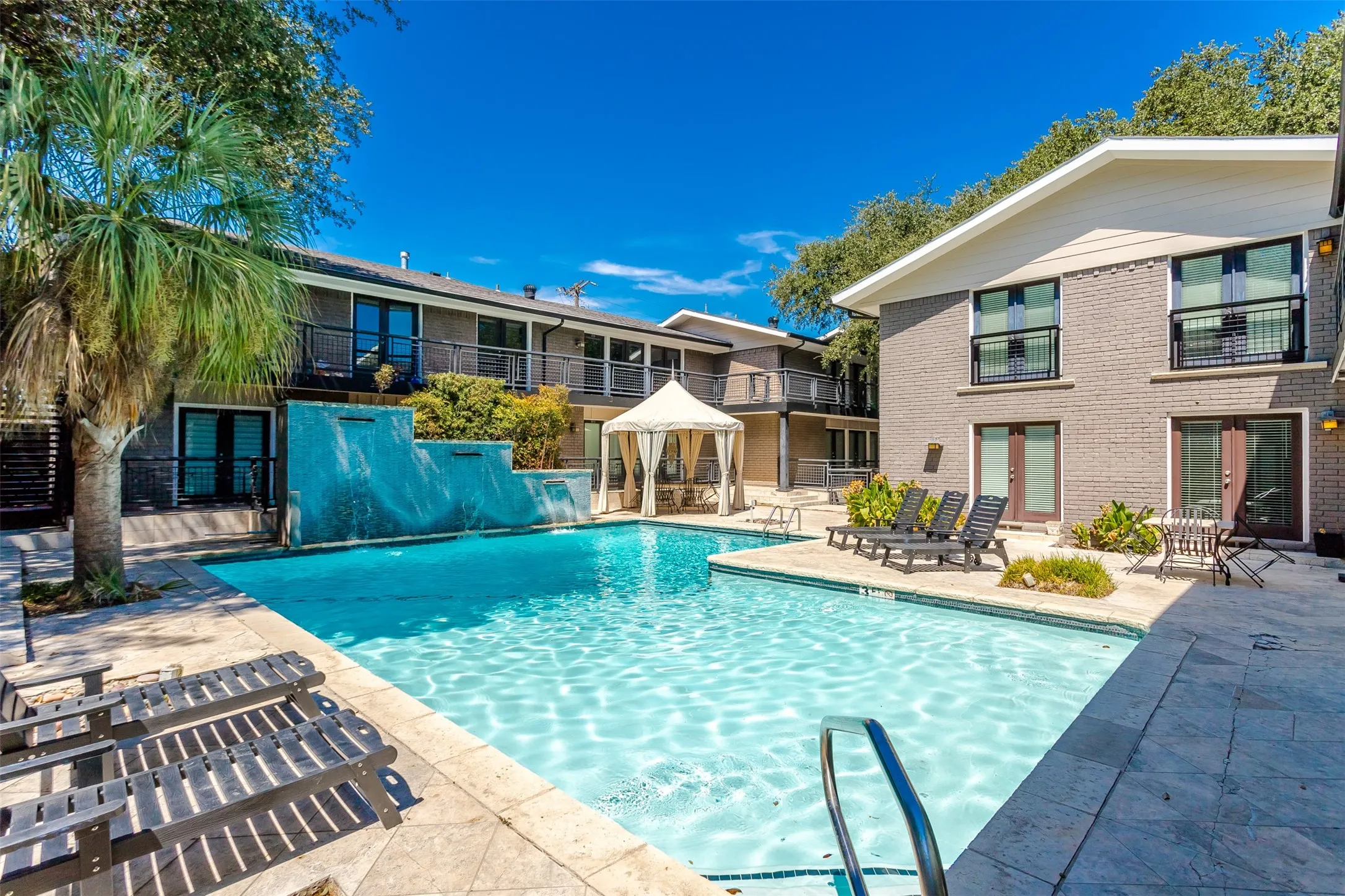 Condominium For Rent in Dallas County , 10203 Regal Oaks Drive 101, Dallas, Texas 75230, 1 Bedroom, 1 Bathroom, Garage spaces, 741 Sqft, built in 1963, mls#21384354, Real Estate Agent in Dallas, Homes For Rent in Dallas county, Homes For Rent in Dallas, Realtor in Dallas Texas, Real Estate Brokerage Independent Realty Texas, Luminita Cordes Realtor
