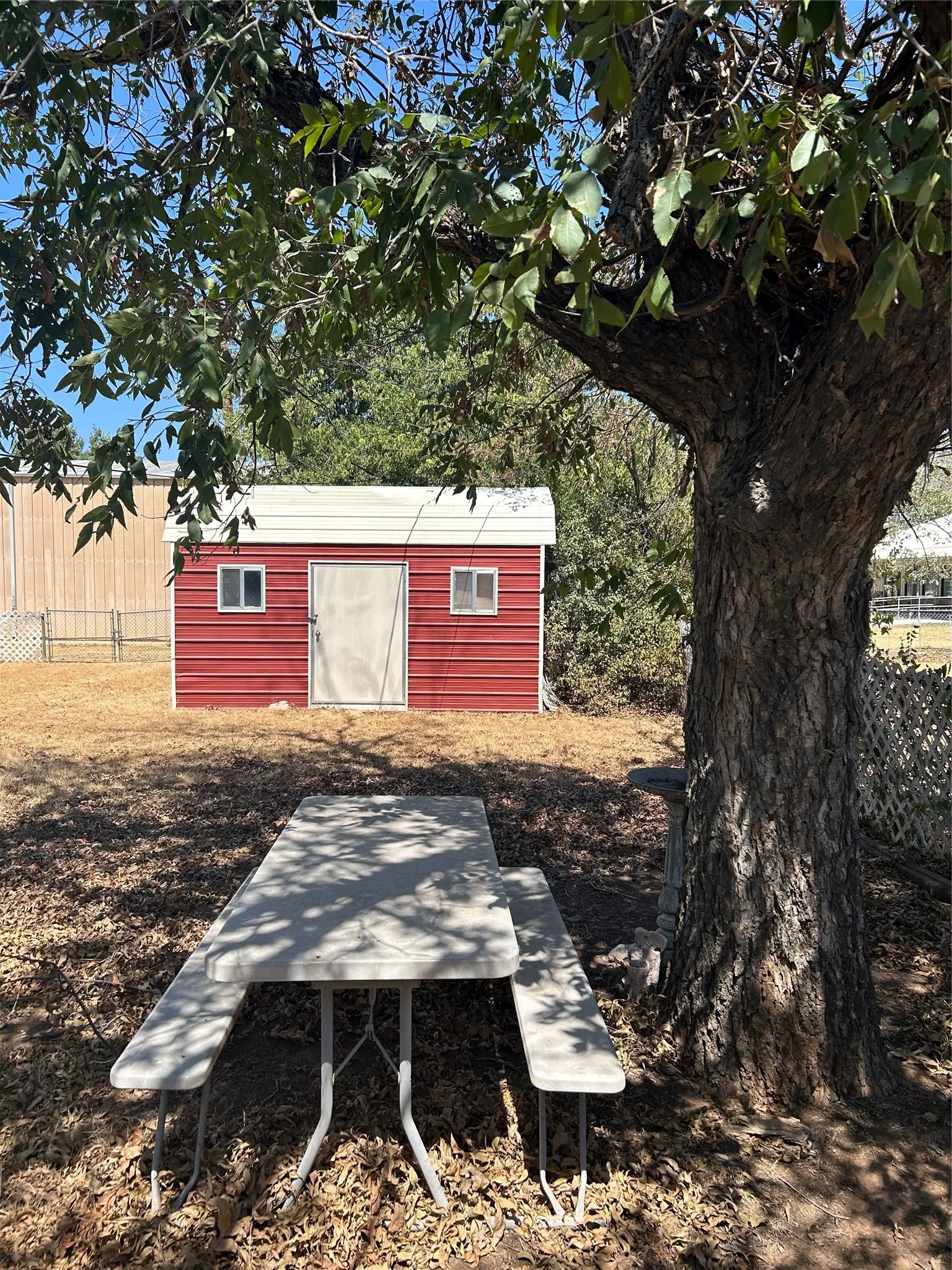 Single Family Residence For Sale in Young County , 412 Harrison Avenue, Newcastle, Texas 76372, 3 Bedroom, 2 Bathroom, Garage spaces, 1,297 Sqft, built in 1965, mls#21385749, Real Estate Agent in Newcastle, Homes For Sale in Young county, Homes For Sale in Newcastle, Realtor in Newcastle Texas, Real Estate Brokerage Independent Realty Texas, Luminita Cordes Realtor