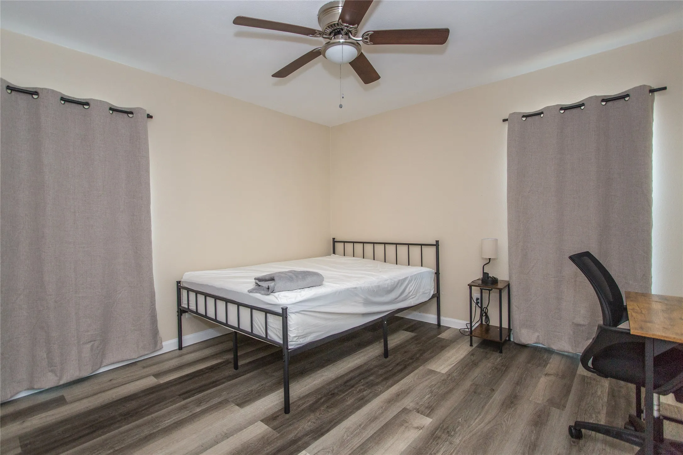 Single Family Residence For Sale in Dallas County , 2669 Marfa Avenue, Dallas, Texas 75216, 5 Bedroom, 2 Bathroom, Garage spaces, 1,248 Sqft, built in 1951, mls#21382541, Real Estate Agent in Dallas, Homes For Sale in Dallas county, Homes For Sale in Dallas, Realtor in Dallas Texas, Real Estate Brokerage Independent Realty Texas, Luminita Cordes Realtor