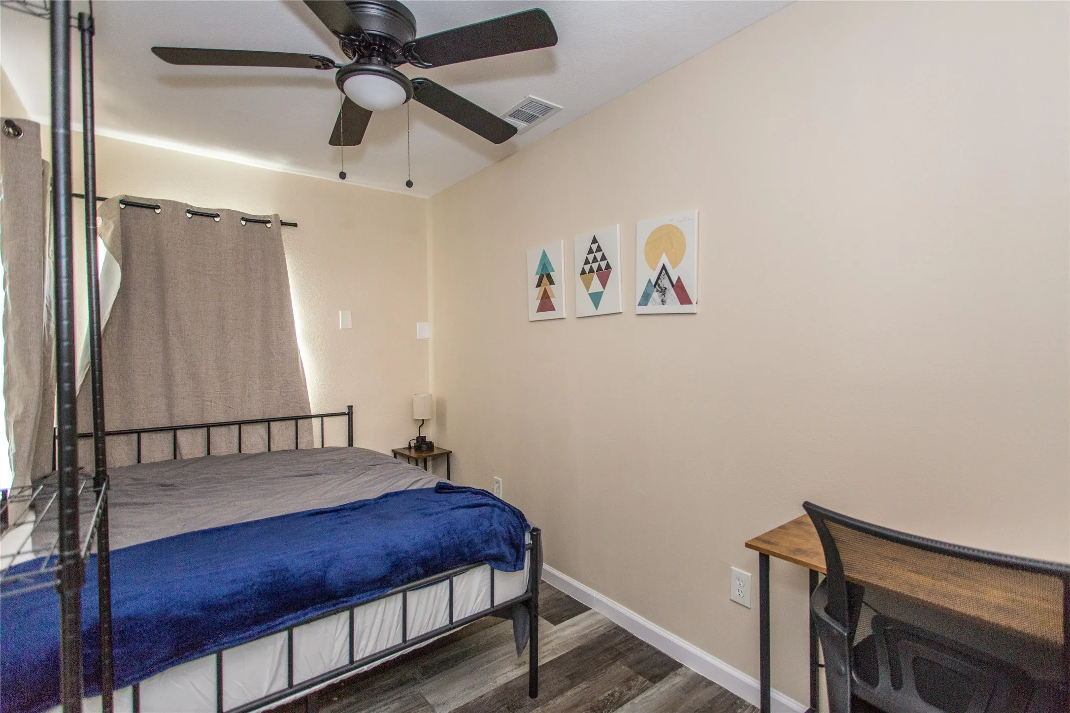 Single Family Residence For Sale in Dallas County , 2669 Marfa Avenue, Dallas, Texas 75216, 5 Bedroom, 2 Bathroom, Garage spaces, 1,248 Sqft, built in 1951, mls#21382541, Real Estate Agent in Dallas, Homes For Sale in Dallas county, Homes For Sale in Dallas, Realtor in Dallas Texas, Real Estate Brokerage Independent Realty Texas, Luminita Cordes Realtor