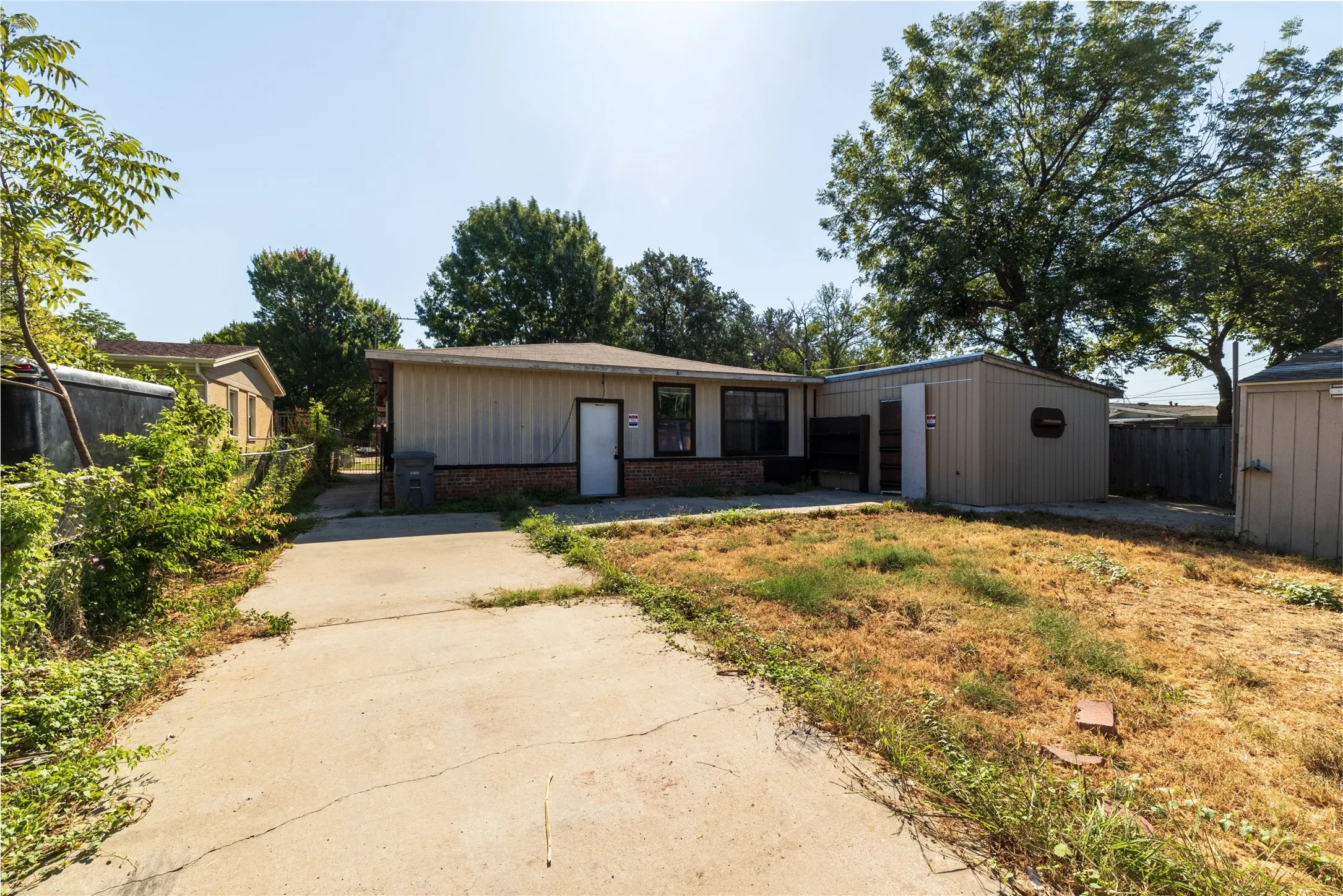 Single Family Residence For Sale in Dallas County , 3264 Hillglenn Road, Dallas, Texas 75228, 3 Bedroom, 1 Bathroom, Garage spaces, 1,060 Sqft, built in 1958, mls#21384519, Real Estate Agent in Dallas, Homes For Sale in Dallas county, Homes For Sale in Dallas, Realtor in Dallas Texas, Real Estate Brokerage Independent Realty Texas, Luminita Cordes Realtor