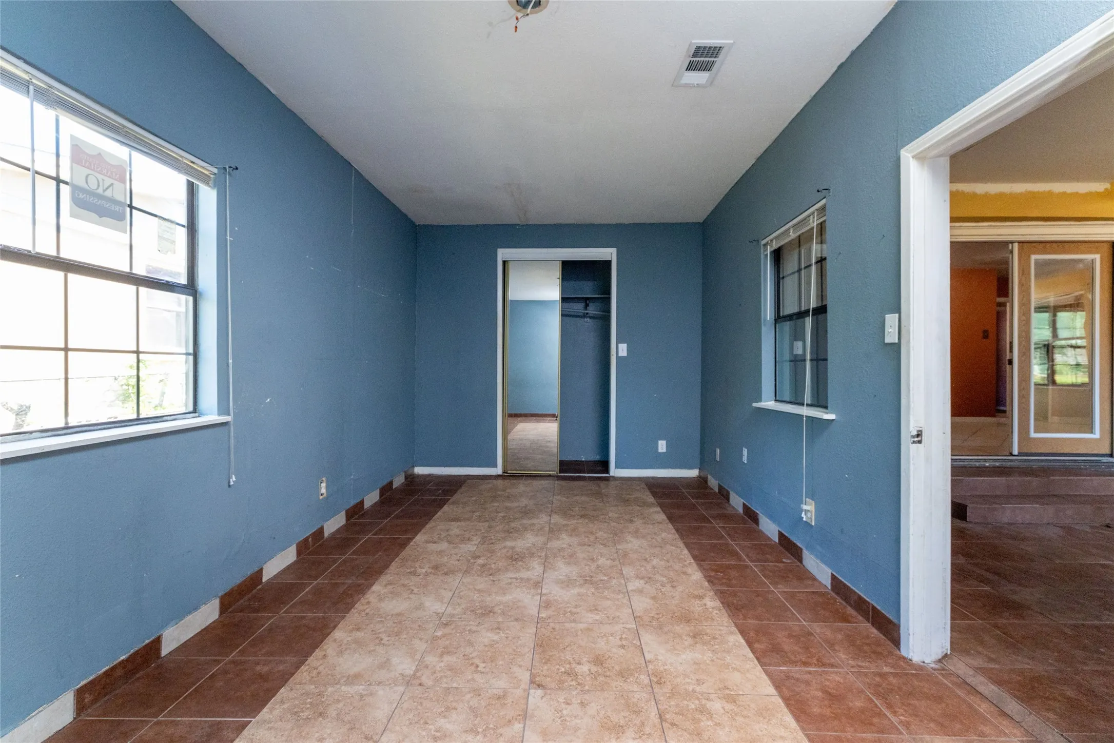 Single Family Residence For Sale in Dallas County , 3264 Hillglenn Road, Dallas, Texas 75228, 3 Bedroom, 1 Bathroom, Garage spaces, 1,060 Sqft, built in 1958, mls#21384519, Real Estate Agent in Dallas, Homes For Sale in Dallas county, Homes For Sale in Dallas, Realtor in Dallas Texas, Real Estate Brokerage Independent Realty Texas, Luminita Cordes Realtor