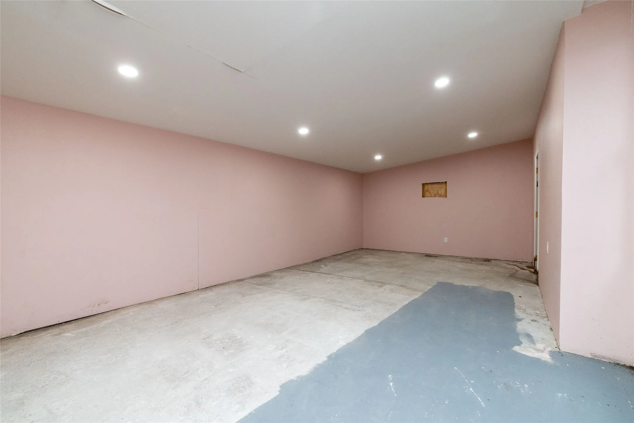 Single Family Residence For Sale in Dallas County , 3264 Hillglenn Road, Dallas, Texas 75228, 3 Bedroom, 1 Bathroom, Garage spaces, 1,060 Sqft, built in 1958, mls#21384519, Real Estate Agent in Dallas, Homes For Sale in Dallas county, Homes For Sale in Dallas, Realtor in Dallas Texas, Real Estate Brokerage Independent Realty Texas, Luminita Cordes Realtor