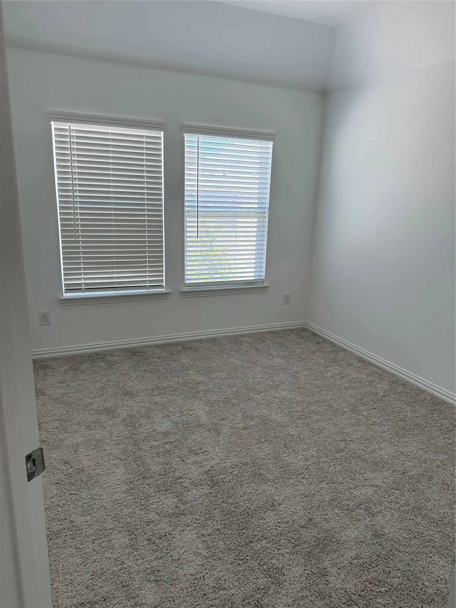 Townhouse For Sale in Tarrant County , 5123 Community Street, Haltom City, Texas 76117, 3 Bedroom, 3 Bathroom, 2 Garage spaces, 1,828 Sqft, built in 2023, mls#21385765, Real Estate Agent in Haltom City, Homes For Sale in Tarrant county, Homes For Sale in Haltom City, Realtor in Haltom City Texas, Real Estate Brokerage Independent Realty Texas, Luminita Cordes Realtor