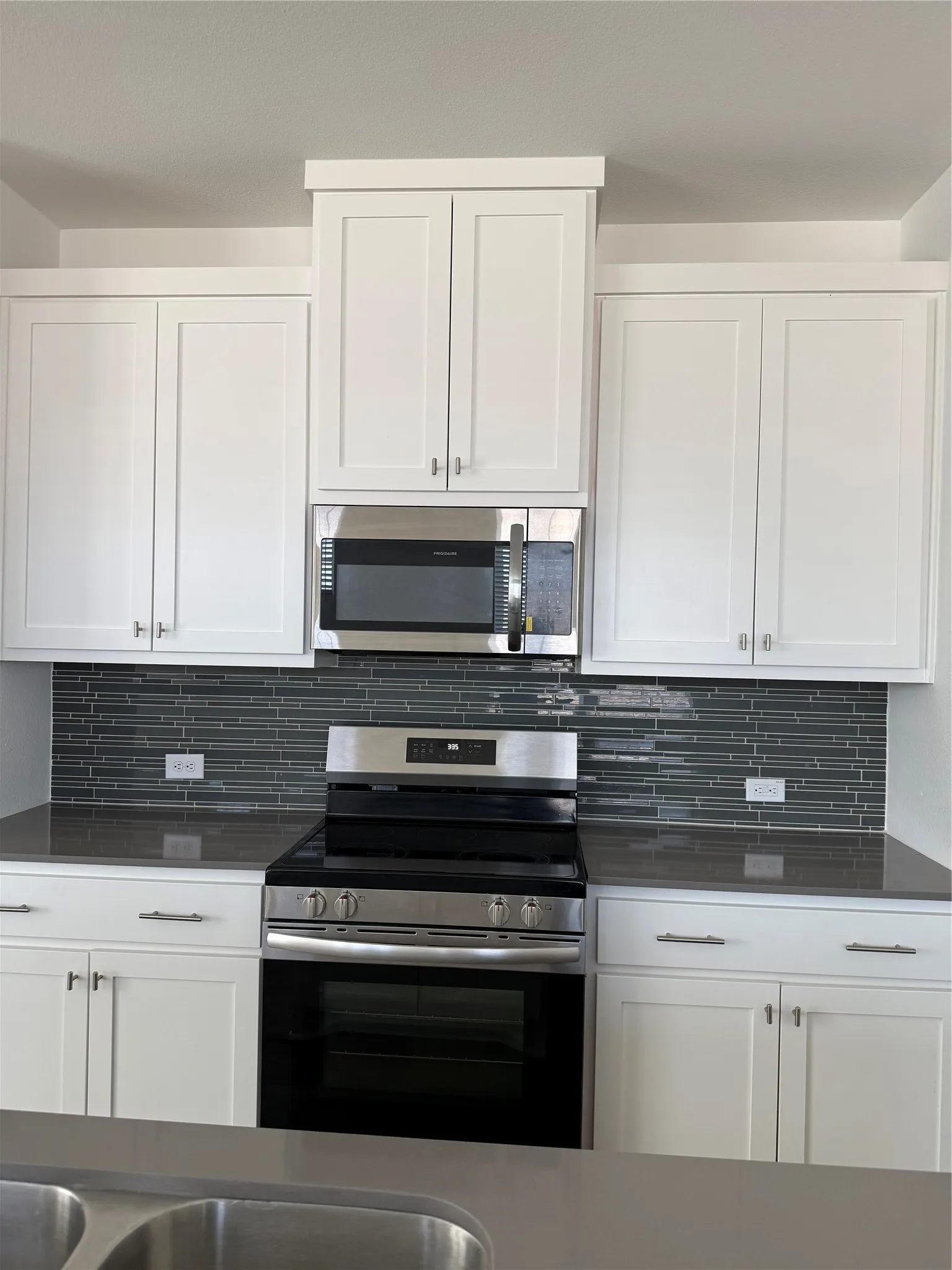 Townhouse For Sale in Tarrant County , 5123 Community Street, Haltom City, Texas 76117, 3 Bedroom, 3 Bathroom, 2 Garage spaces, 1,828 Sqft, built in 2023, mls#21385765, Real Estate Agent in Haltom City, Homes For Sale in Tarrant county, Homes For Sale in Haltom City, Realtor in Haltom City Texas, Real Estate Brokerage Independent Realty Texas, Luminita Cordes Realtor