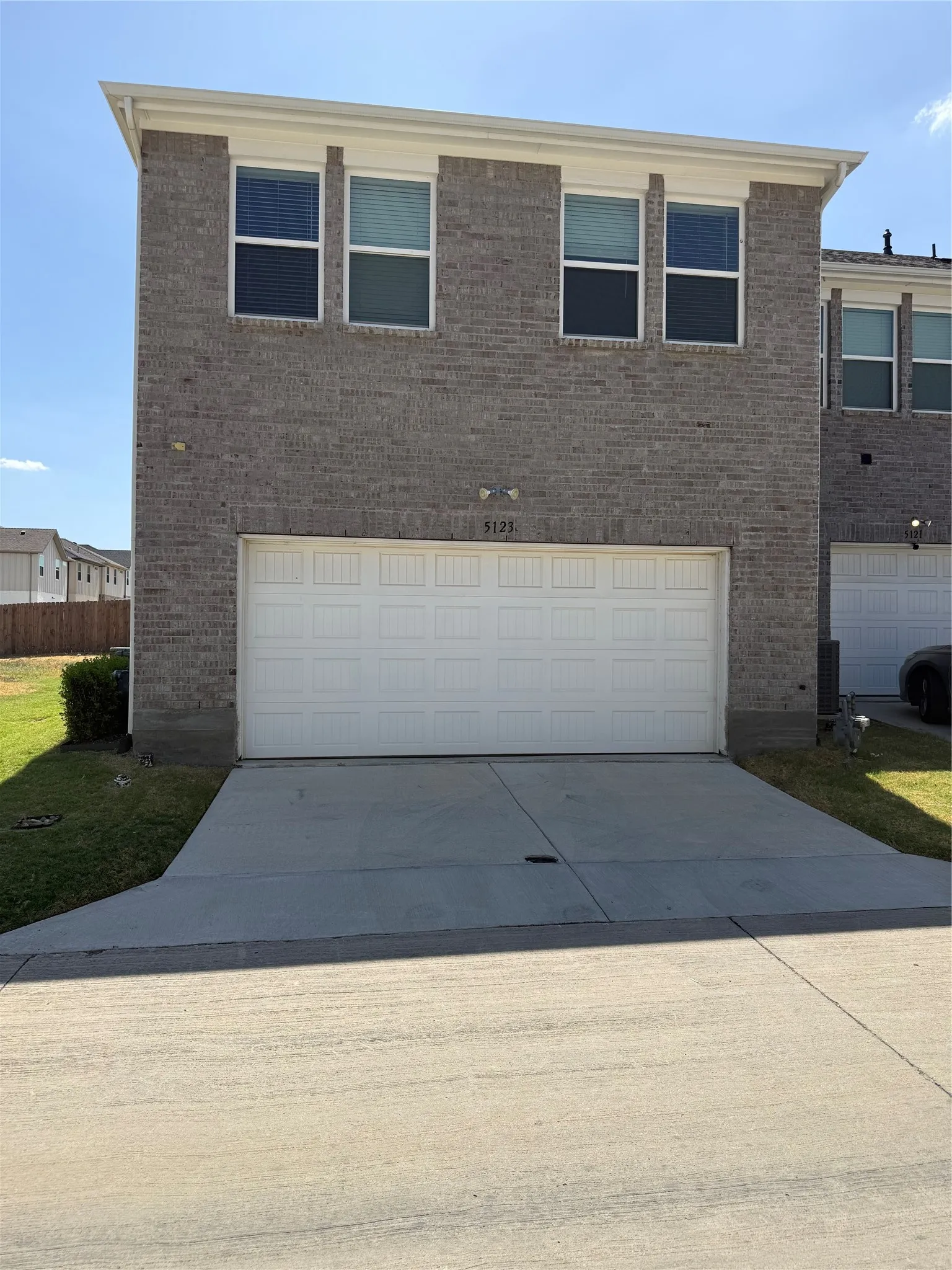Townhouse For Sale in Tarrant County , 5123 Community Street, Haltom City, Texas 76117, 3 Bedroom, 3 Bathroom, 2 Garage spaces, 1,828 Sqft, built in 2023, mls#21385765, Real Estate Agent in Haltom City, Homes For Sale in Tarrant county, Homes For Sale in Haltom City, Realtor in Haltom City Texas, Real Estate Brokerage Independent Realty Texas, Luminita Cordes Realtor