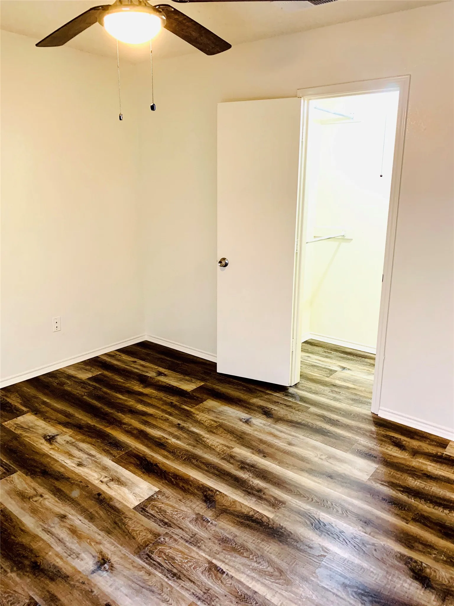 Duplex For Rent in Tarrant County , 2305 Kingsford Court, Arlington, Texas 76017, 3 Bedroom, 2 Bathroom, Garage spaces, 904 Sqft, built in 1985, mls#21385631, Real Estate Agent in Arlington, Homes For Rent in Tarrant county, Homes For Rent in Arlington, Realtor in Arlington Texas, Real Estate Brokerage Independent Realty Texas, Luminita Cordes Realtor