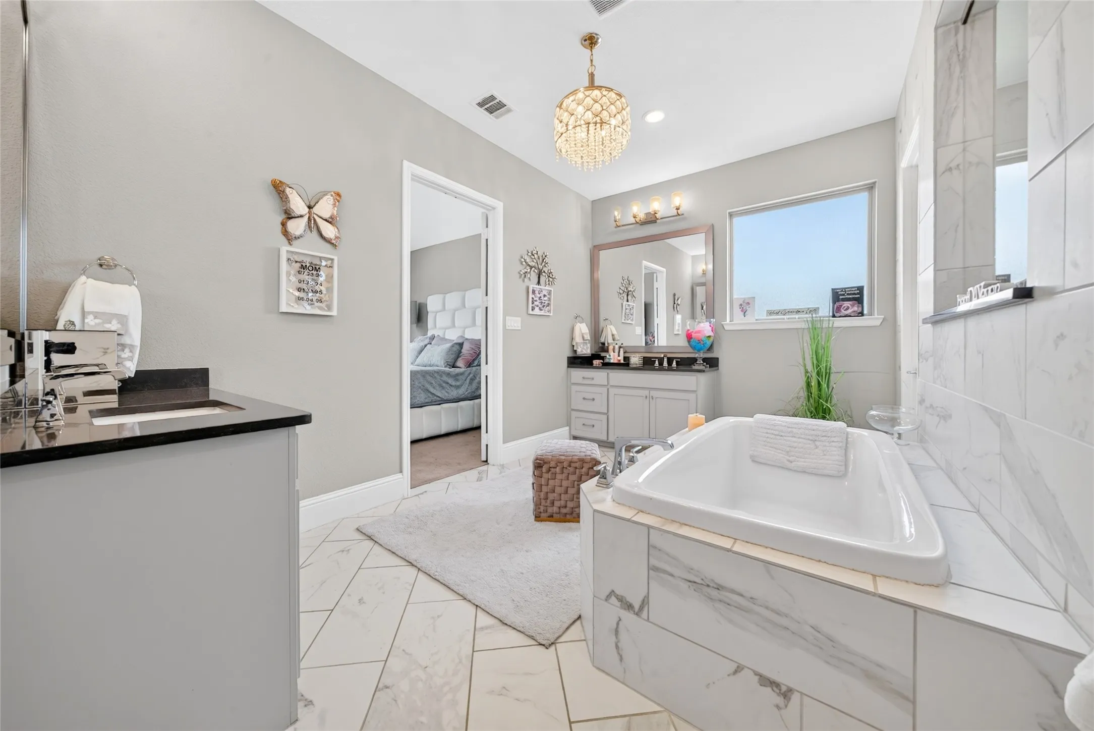 Single Family Residence For Sale in Collin County , 1590 Cottonwood Trail, Prosper, Texas 75078, 4 Bedroom, 5 Bathroom, 3 Garage spaces, 3,657 Sqft, built in 2020, mls#21375375, Real Estate Agent in Prosper, Homes For Sale in Collin county, Homes For Sale in Prosper, Realtor in Prosper Texas, Real Estate Brokerage Independent Realty Texas, Luminita Cordes Realtor