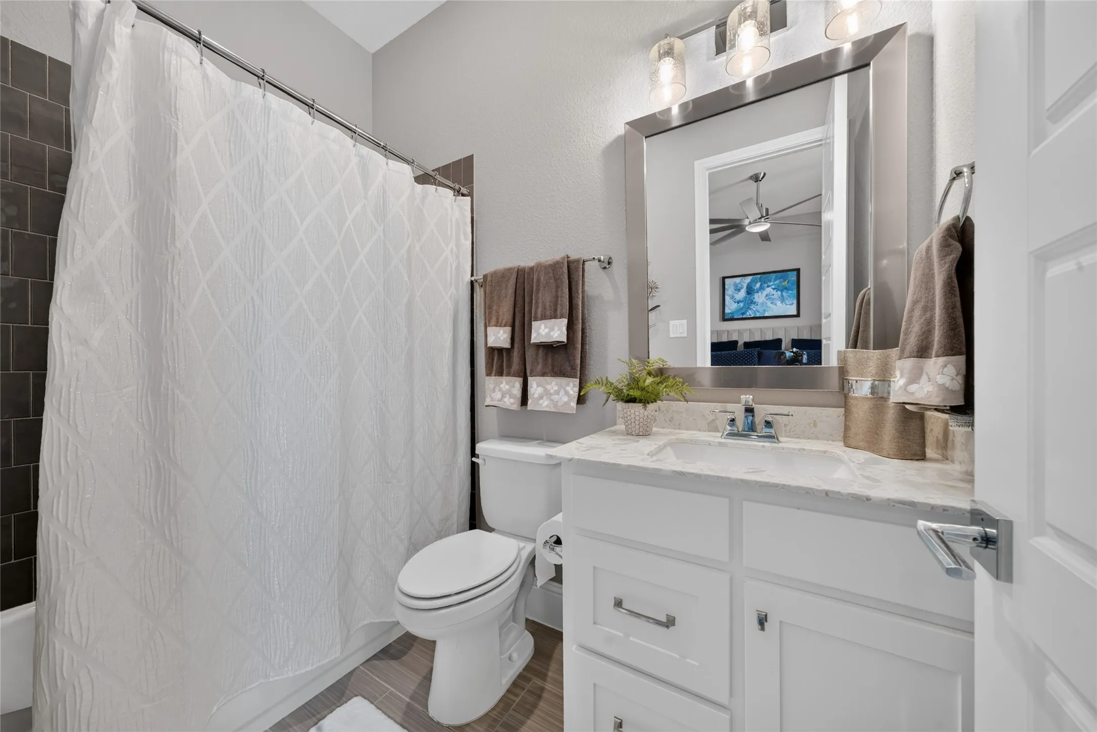 Single Family Residence For Sale in Collin County , 1590 Cottonwood Trail, Prosper, Texas 75078, 4 Bedroom, 5 Bathroom, 3 Garage spaces, 3,657 Sqft, built in 2020, mls#21375375, Real Estate Agent in Prosper, Homes For Sale in Collin county, Homes For Sale in Prosper, Realtor in Prosper Texas, Real Estate Brokerage Independent Realty Texas, Luminita Cordes Realtor