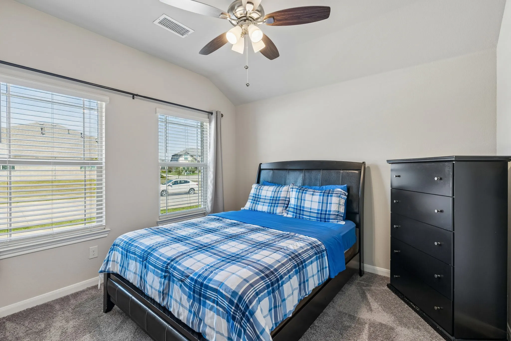 Single Family Residence For Sale in Collin County , 1105 Mapleton Drive, Anna, Texas 75409, 4 Bedroom, 2 Bathroom, 2 Garage spaces, 2,143 Sqft, built in 2021, mls#21385777, Real Estate Agent in Anna, Homes For Sale in Collin county, Homes For Sale in Anna, Realtor in Anna Texas, Real Estate Brokerage Independent Realty Texas, Luminita Cordes Realtor