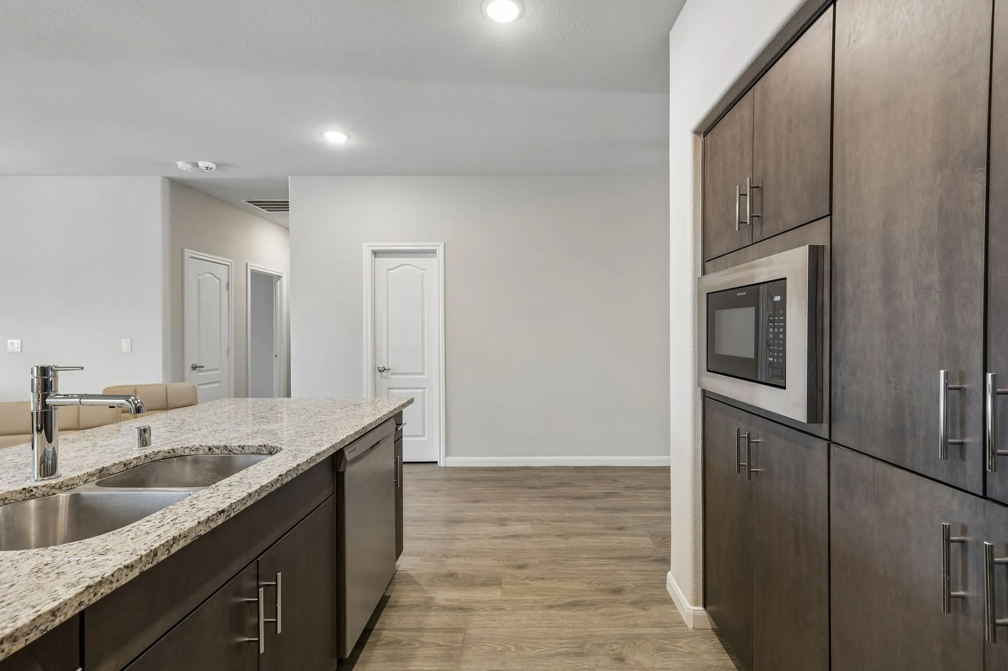 Single Family Residence For Sale in Collin County , 1105 Mapleton Drive, Anna, Texas 75409, 4 Bedroom, 2 Bathroom, 2 Garage spaces, 2,143 Sqft, built in 2021, mls#21385777, Real Estate Agent in Anna, Homes For Sale in Collin county, Homes For Sale in Anna, Realtor in Anna Texas, Real Estate Brokerage Independent Realty Texas, Luminita Cordes Realtor