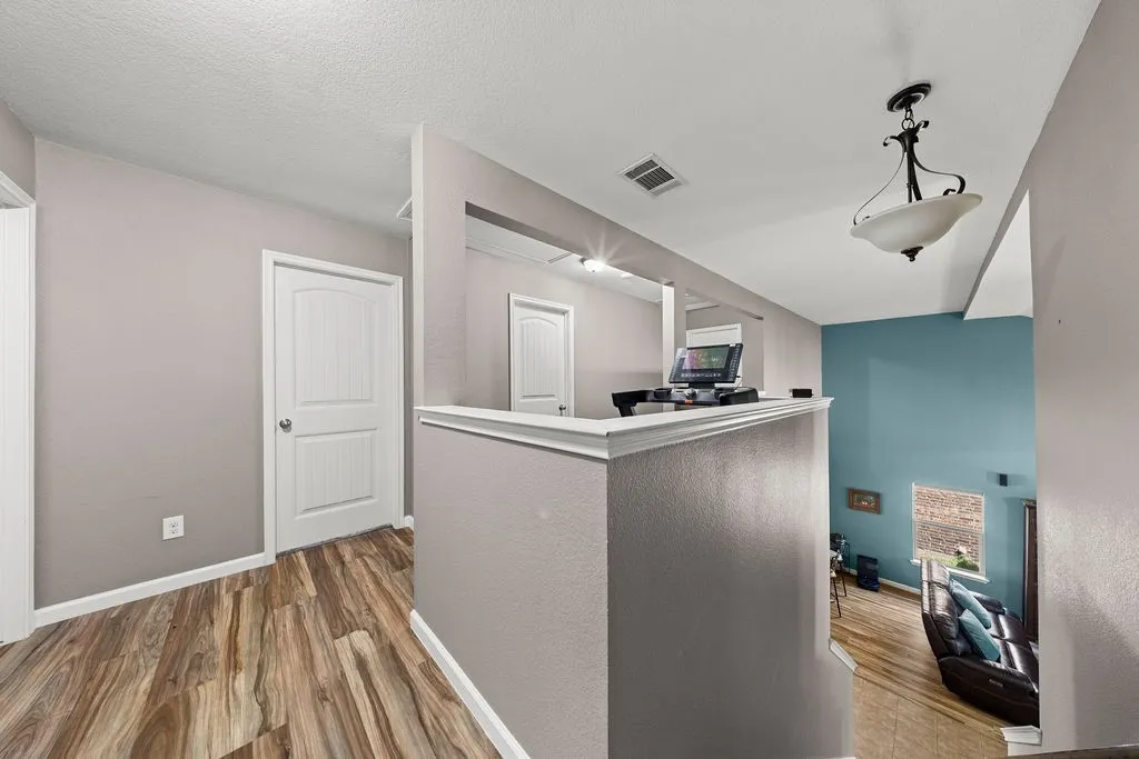 Single Family Residence For Sale in Collin County , 2102 Meadow View Drive, Princeton, Texas 75407, 4 Bedroom, 3 Bathroom, 2 Garage spaces, 2,119 Sqft, built in 2014, mls#21385283, Real Estate Agent in Princeton, Homes For Sale in Collin county, Homes For Sale in Princeton, Realtor in Princeton Texas, Real Estate Brokerage Independent Realty Texas, Luminita Cordes Realtor