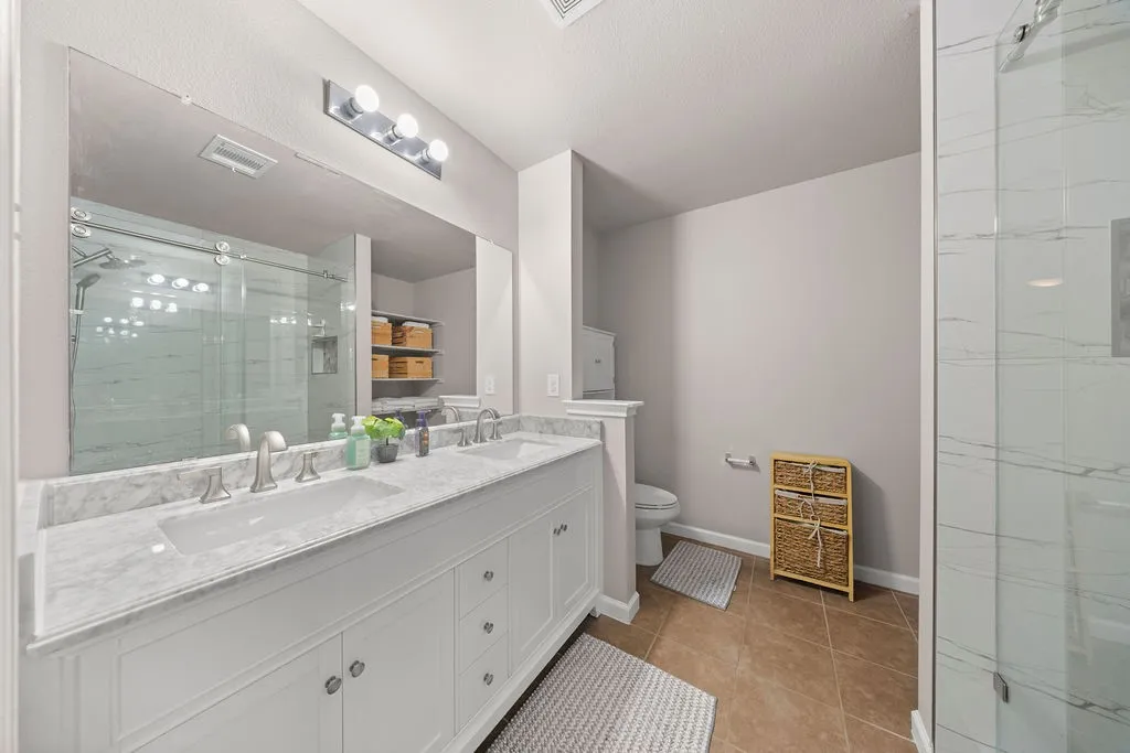 Single Family Residence For Sale in Collin County , 2102 Meadow View Drive, Princeton, Texas 75407, 4 Bedroom, 3 Bathroom, 2 Garage spaces, 2,119 Sqft, built in 2014, mls#21385283, Real Estate Agent in Princeton, Homes For Sale in Collin county, Homes For Sale in Princeton, Realtor in Princeton Texas, Real Estate Brokerage Independent Realty Texas, Luminita Cordes Realtor