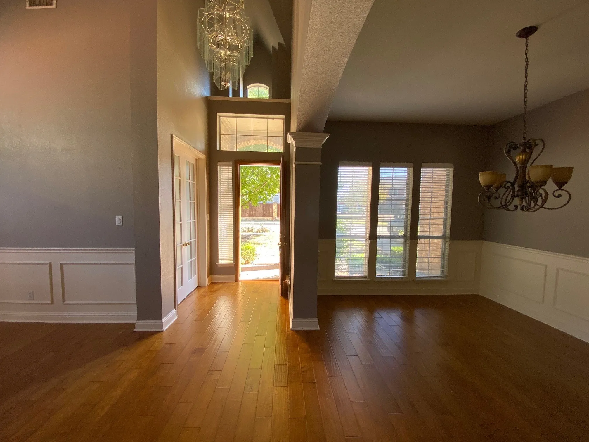 Single Family Residence For Rent in Denton County , 2011 Glen Manor Road, Corinth, Texas 76208, 4 Bedroom, 4 Bathroom, 2 Garage spaces, 3,530 Sqft, built in 2001, mls#21385788, Real Estate Agent in Corinth, Homes For Rent in Denton county, Homes For Rent in Corinth, Realtor in Corinth Texas, Real Estate Brokerage Independent Realty Texas, Luminita Cordes Realtor