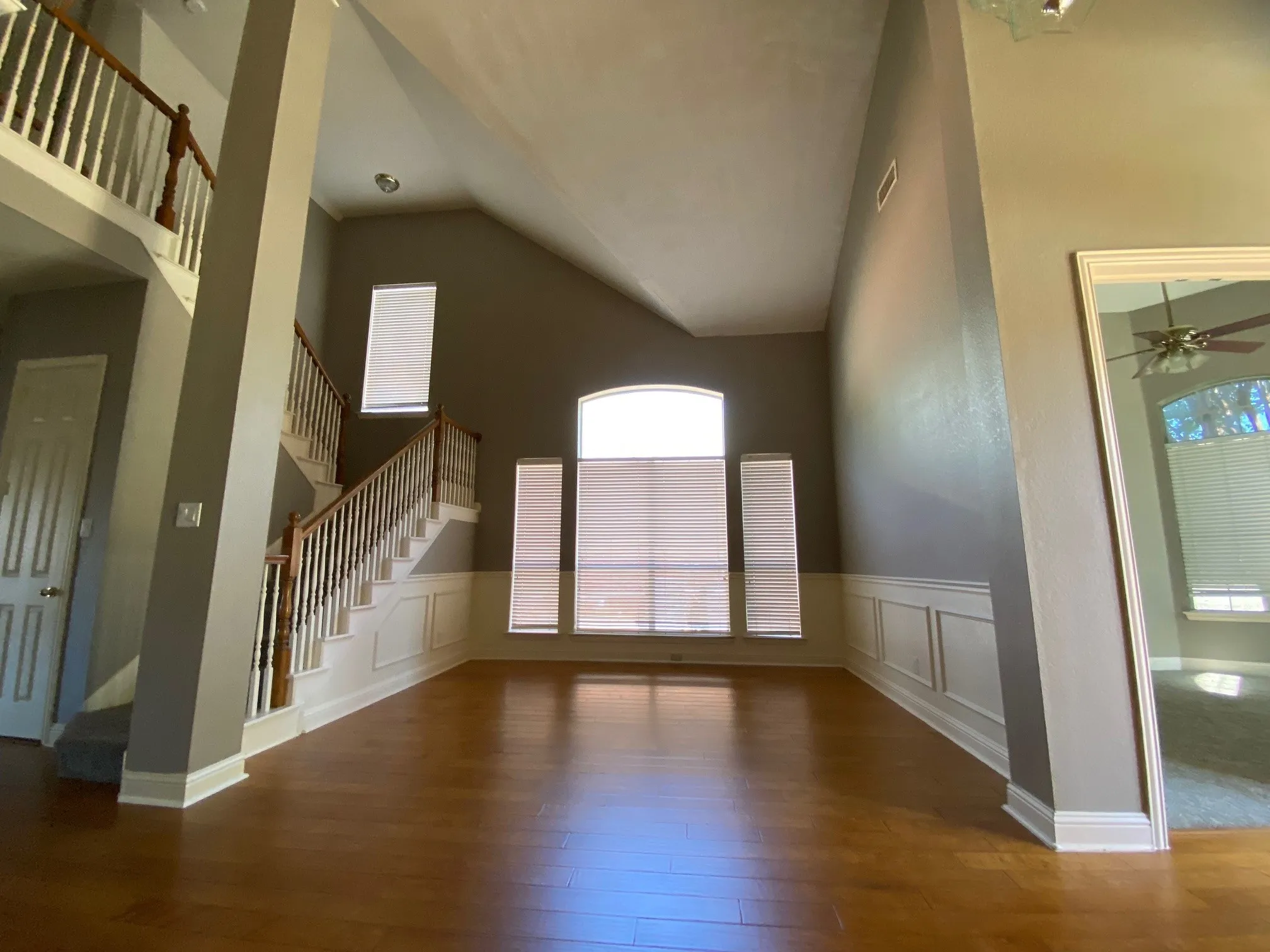 Single Family Residence For Rent in Denton County , 2011 Glen Manor Road, Corinth, Texas 76208, 4 Bedroom, 4 Bathroom, 2 Garage spaces, 3,530 Sqft, built in 2001, mls#21385788, Real Estate Agent in Corinth, Homes For Rent in Denton county, Homes For Rent in Corinth, Realtor in Corinth Texas, Real Estate Brokerage Independent Realty Texas, Luminita Cordes Realtor