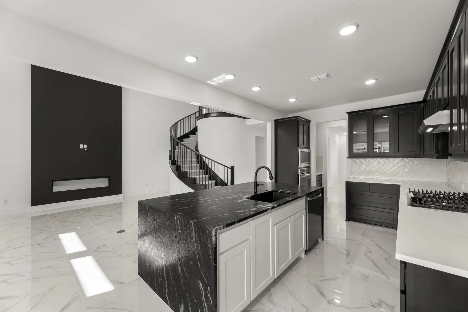 12. 2117 Corbera - Kitchen (3)