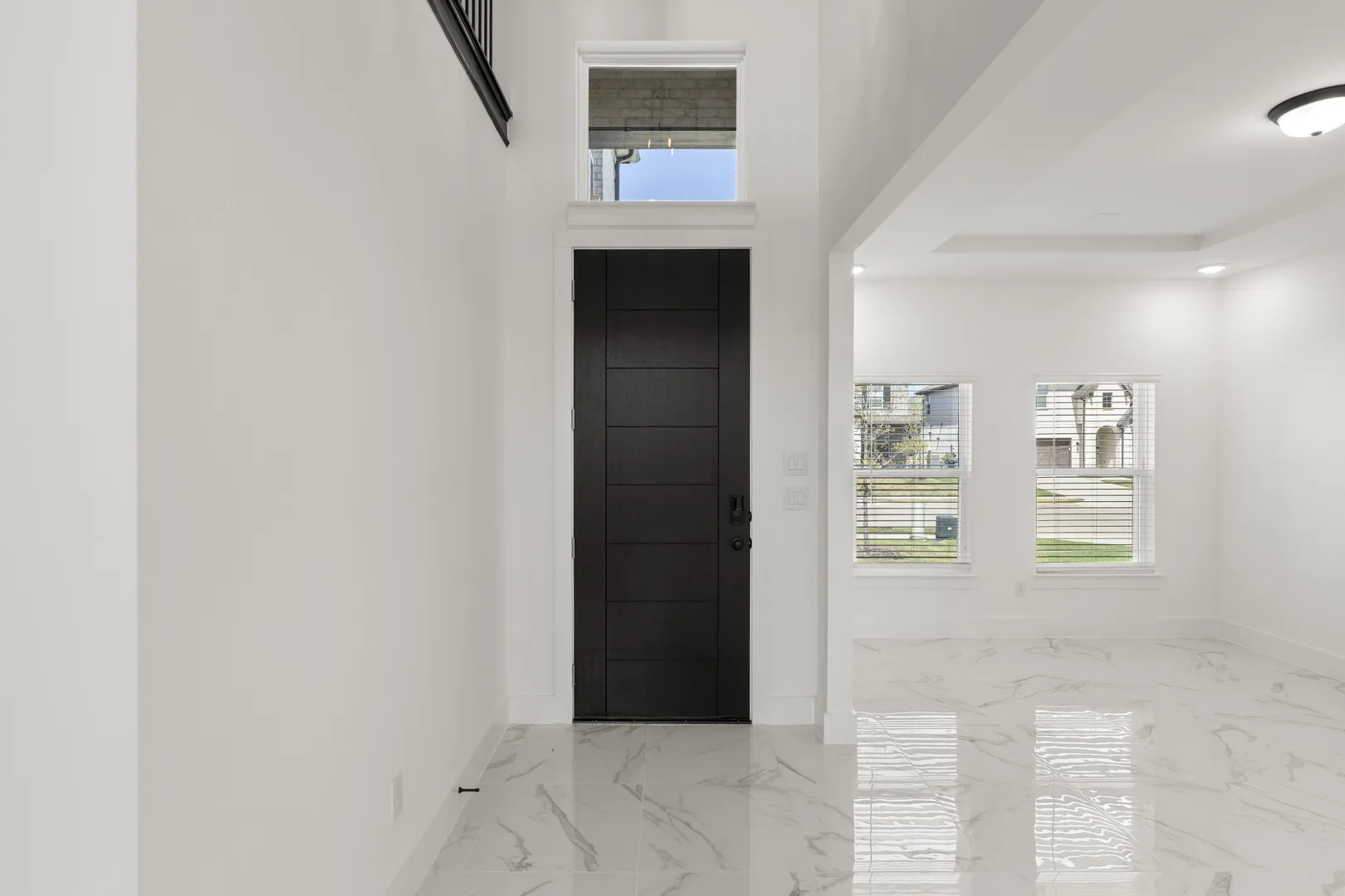 03. 2117 Corbera - Entry