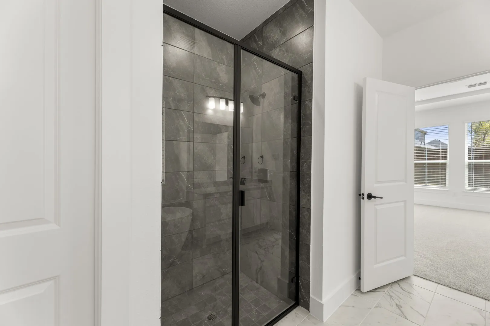 21. 2117 Corbera - Bath (4)