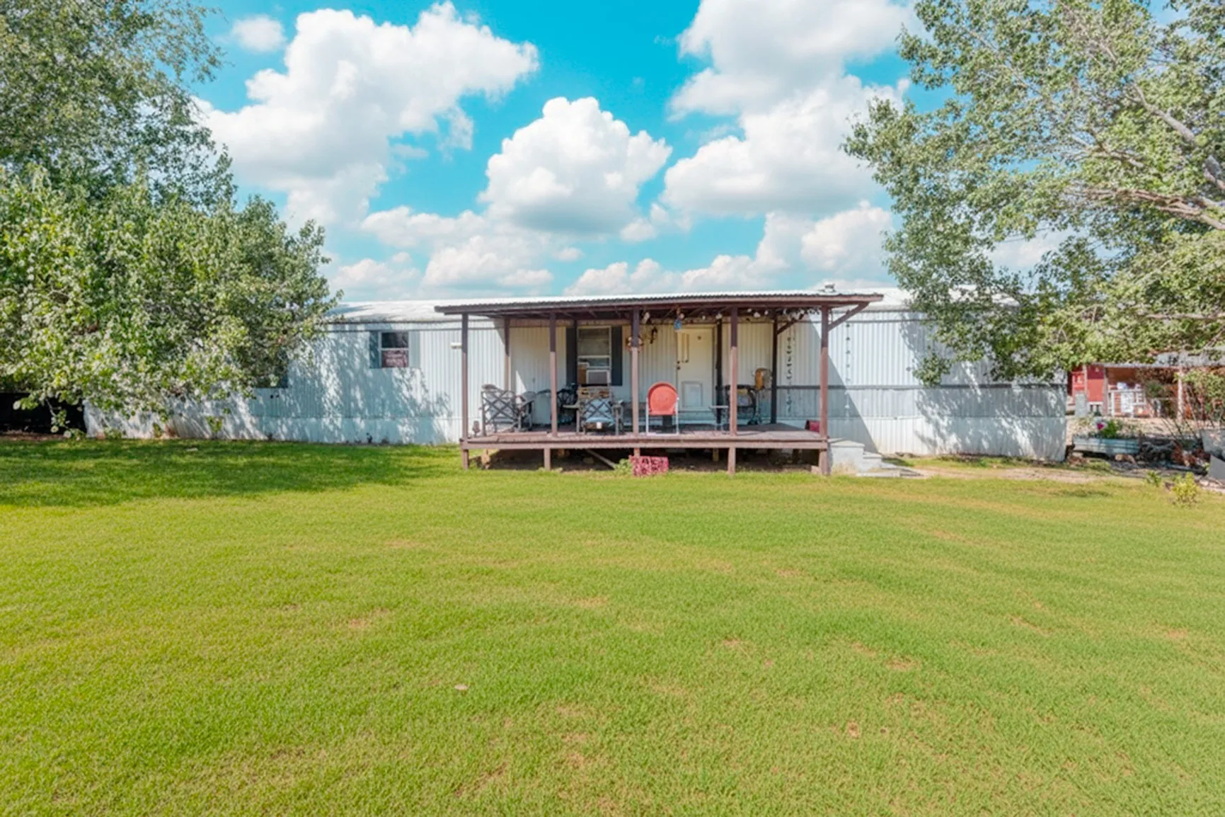 Mobile Home For Sale in Denton County , 8838 Pecan Valley, Pilot Point, Texas 76258, 3 Bedroom, 2 Bathroom, Garage spaces, 2,120 Sqft, built in 1990, mls#21385732, Real Estate Agent in Pilot Point, Homes For Sale in Denton county, Homes For Sale in Pilot Point, Realtor in Pilot Point Texas, Real Estate Brokerage Independent Realty Texas, Luminita Cordes Realtor