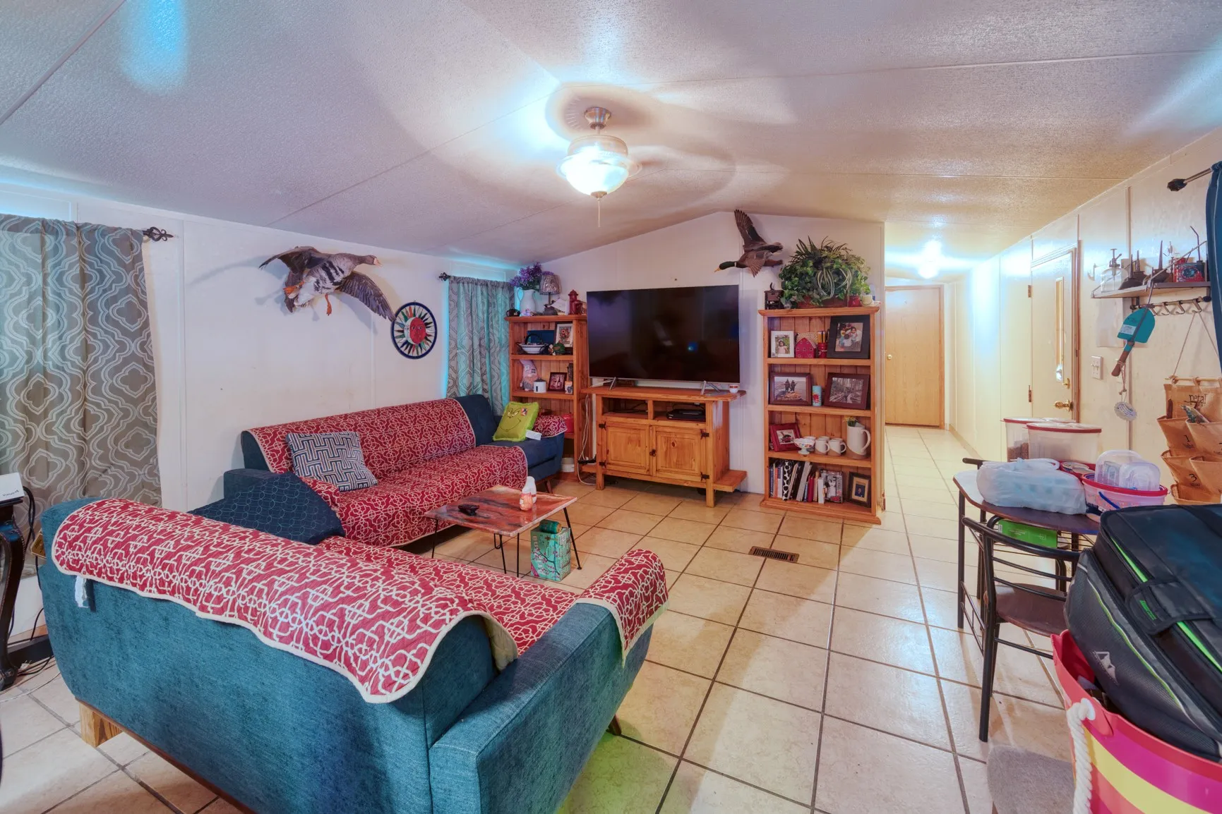 Mobile Home For Sale in Denton County , 8838 Pecan Valley, Pilot Point, Texas 76258, 3 Bedroom, 2 Bathroom, Garage spaces, 2,120 Sqft, built in 1990, mls#21385732, Real Estate Agent in Pilot Point, Homes For Sale in Denton county, Homes For Sale in Pilot Point, Realtor in Pilot Point Texas, Real Estate Brokerage Independent Realty Texas, Luminita Cordes Realtor