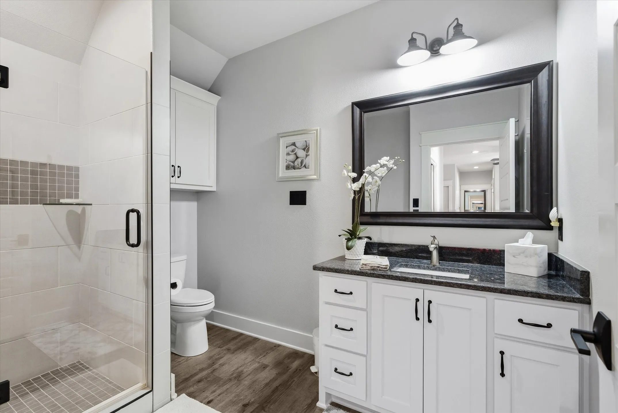 Single Family Residence For Sale in Smith County , 202 Winged Foot Drive, Hideaway, Texas 75771, 3 Bedroom, 3 Bathroom, 3 Garage spaces, 3,169 Sqft, built in 2019, mls#21385264, Real Estate Agent in Hideaway, Homes For Sale in Smith county, Homes For Sale in Hideaway, Realtor in Hideaway Texas, Real Estate Brokerage Independent Realty Texas, Luminita Cordes Realtor