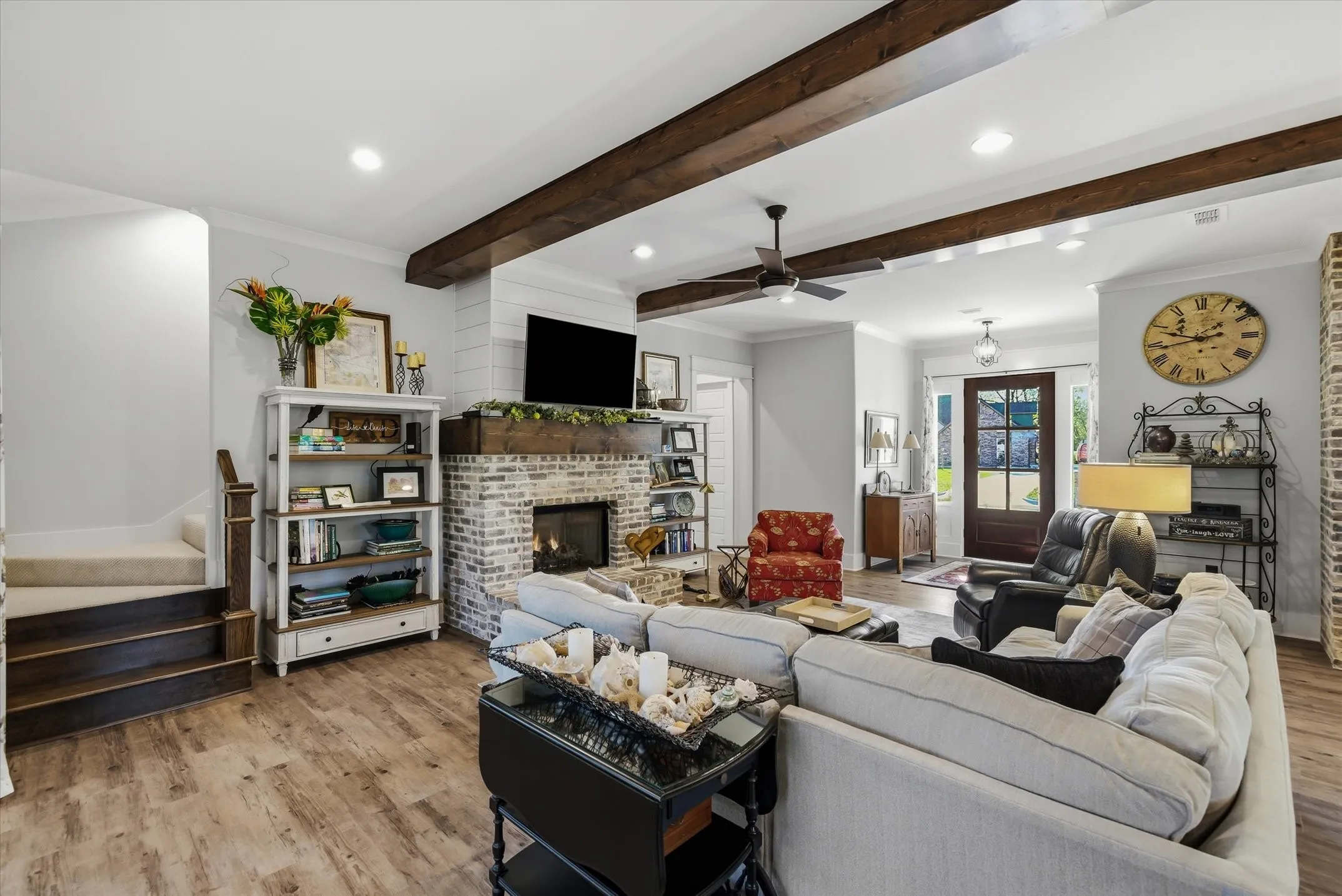 Single Family Residence For Sale in Smith County , 202 Winged Foot Drive, Hideaway, Texas 75771, 3 Bedroom, 3 Bathroom, 3 Garage spaces, 3,169 Sqft, built in 2019, mls#21385264, Real Estate Agent in Hideaway, Homes For Sale in Smith county, Homes For Sale in Hideaway, Realtor in Hideaway Texas, Real Estate Brokerage Independent Realty Texas, Luminita Cordes Realtor